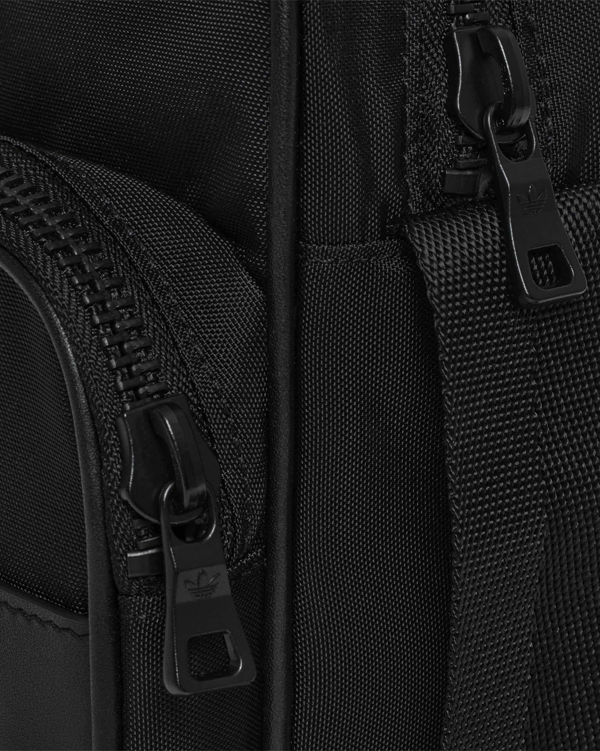 Handbags Adidas Originals x JJJJound Unisex Nylon Shoulder Bag Unisex Bag - IM7695