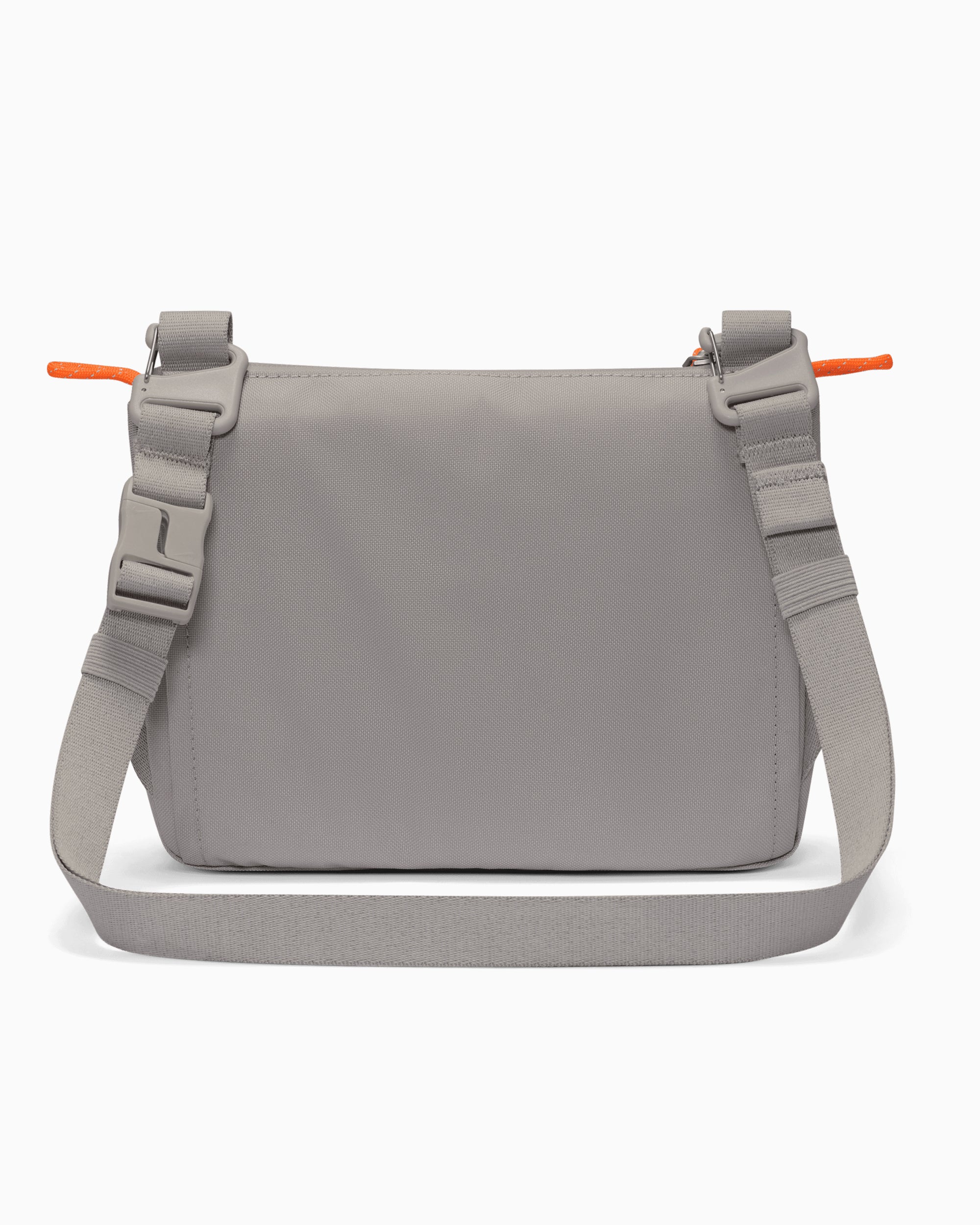 Handbags Nike ACG Daymax 3L Unisex Shoulder Bag - HJ8180-009