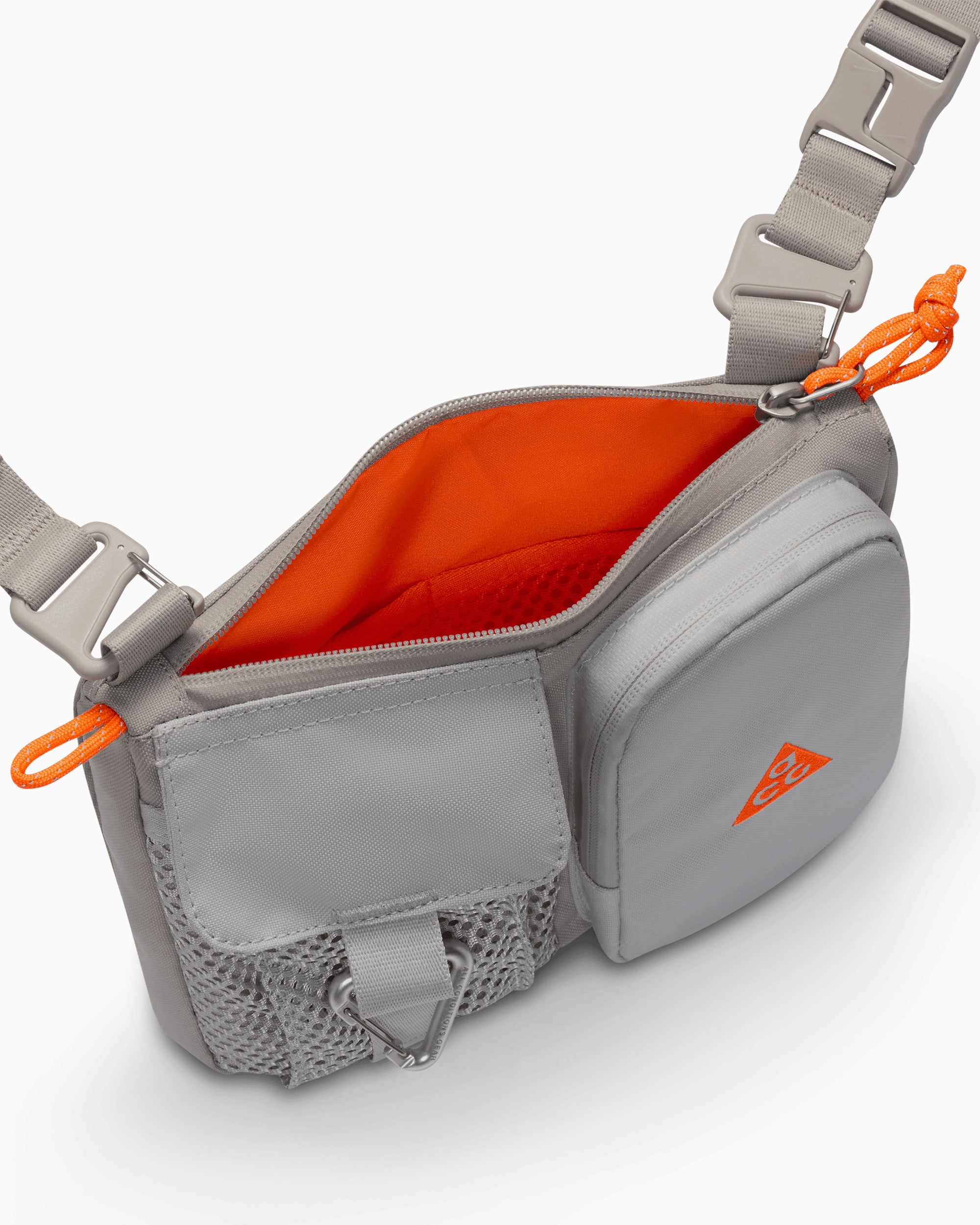 Handbags Nike ACG Daymax 3L Unisex Shoulder Bag - HJ8180-009