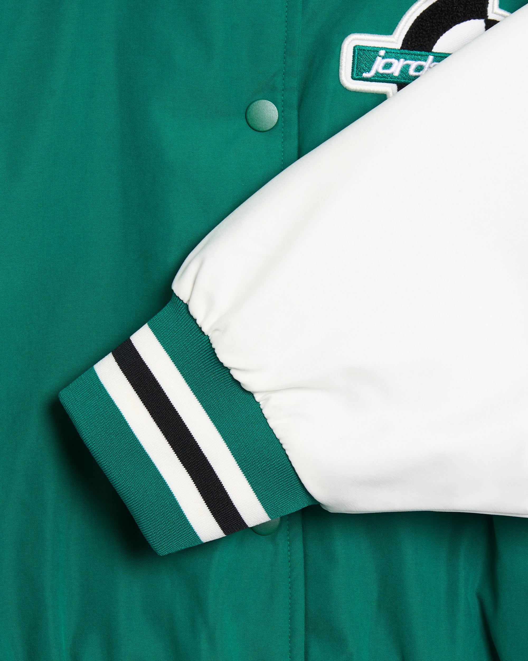 Jackets Coats Jordan Brooklyn Therma-FIT Logo Relaxed Women's Varsity Jacket - HV0403-365