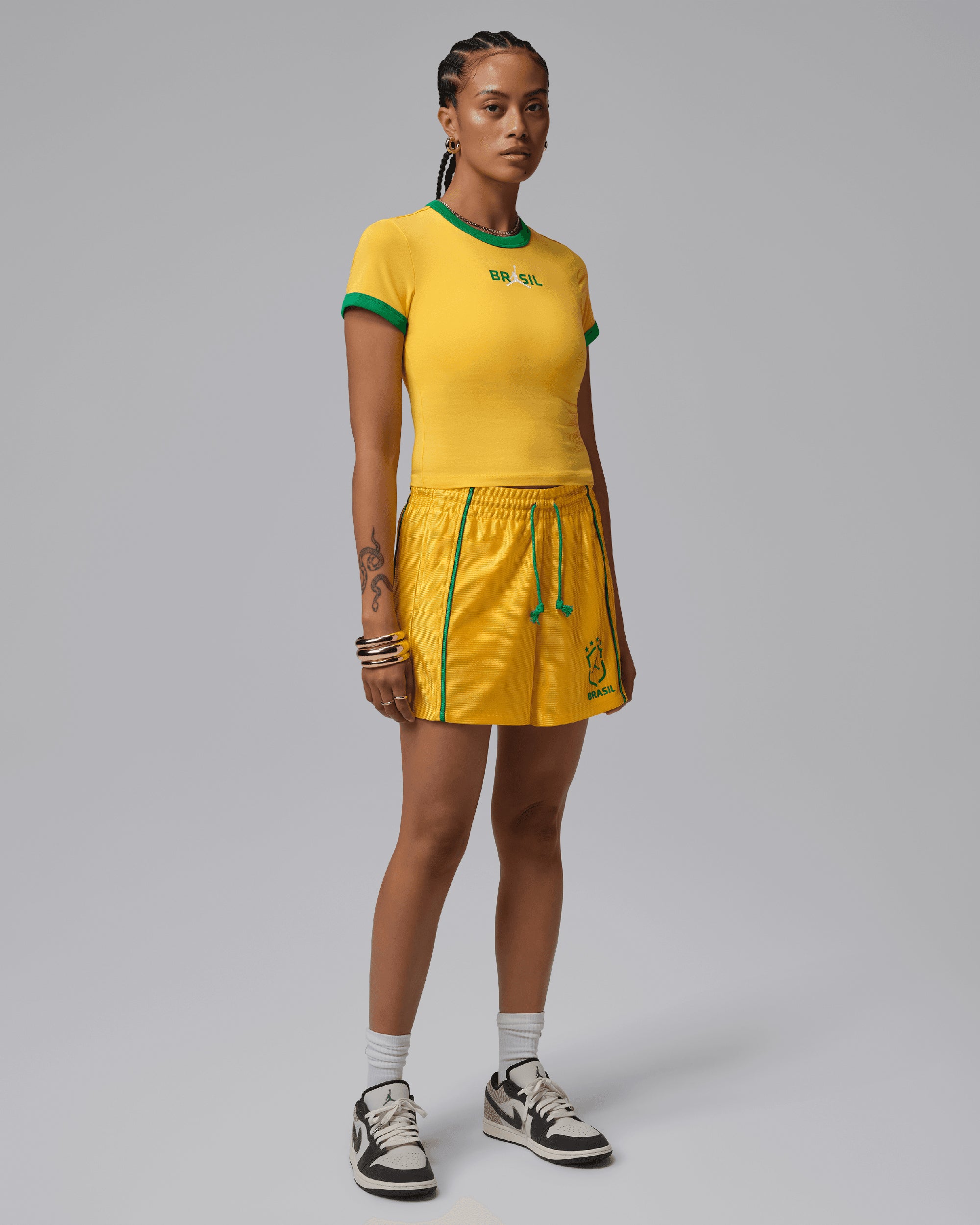 Shorts Jordan Brooklyn Brasil Logo Women's Shorts - IO2456-741