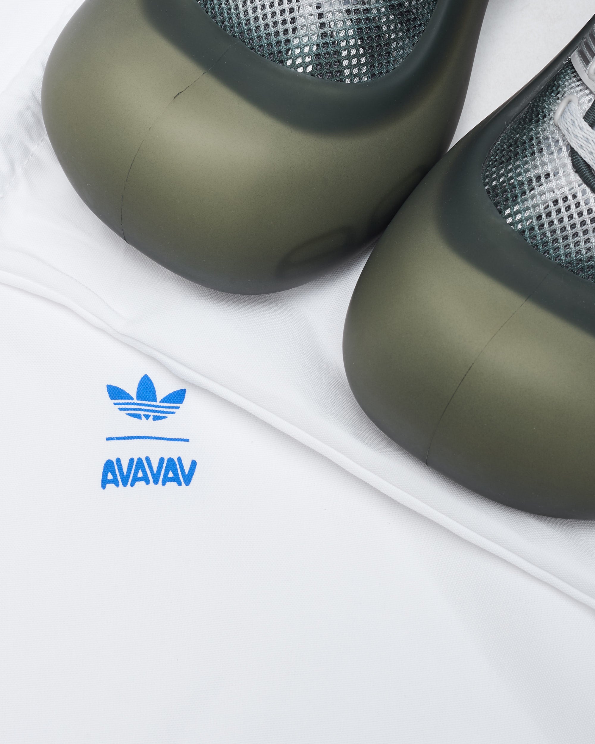 Sneakers adidas Originals x AVAVAV Megaride Moonrubber Bubble - HQ4998