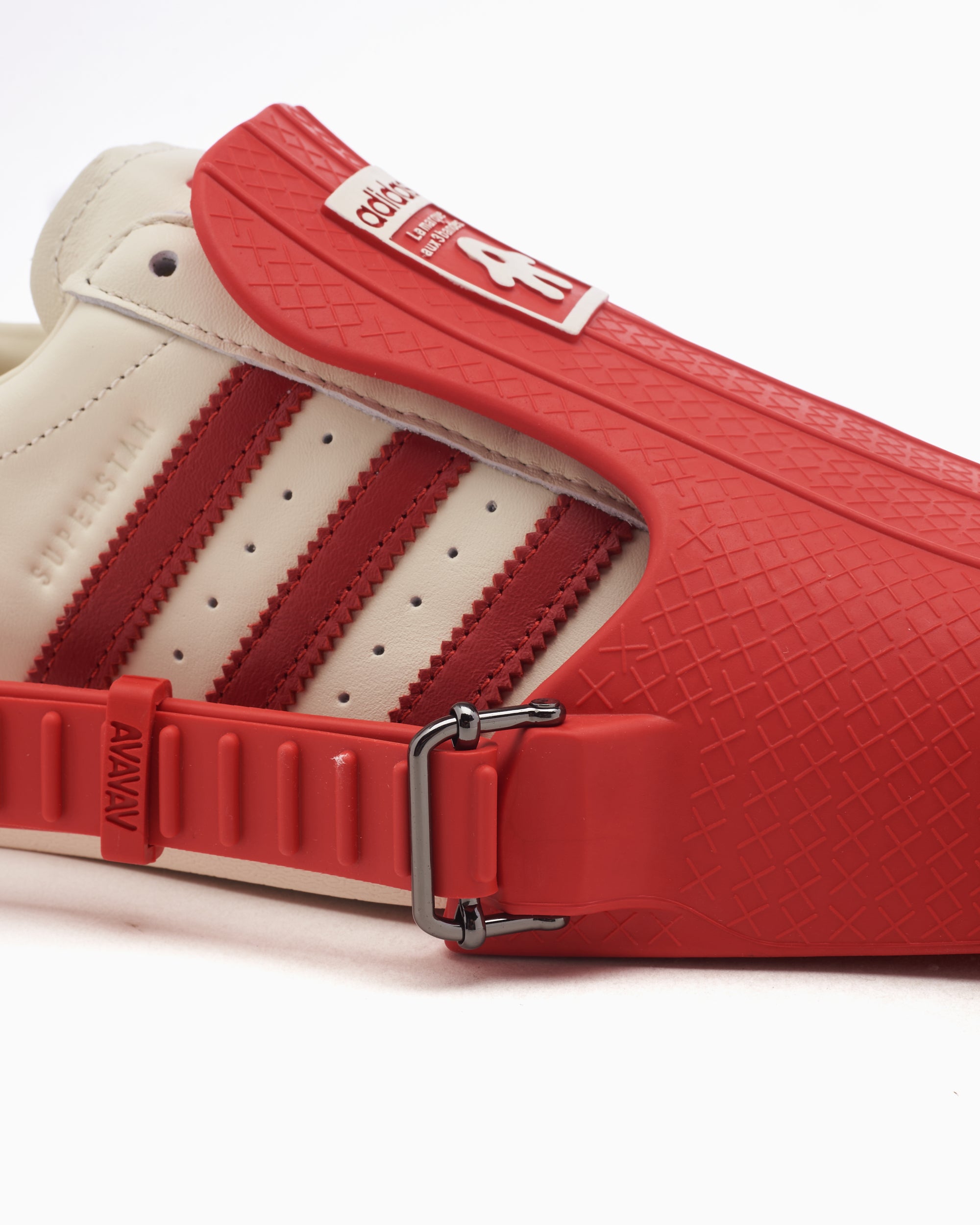 Sneakers adidas Originals x AVAVAV Women's Superfinger Superstar - JP7142