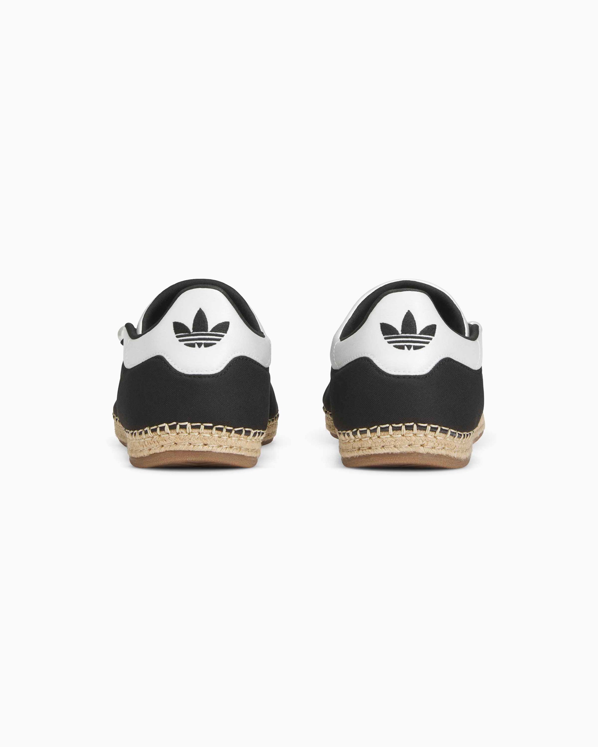 Sneakers adidas Originals x CLOT Qi Flow - JQ4053