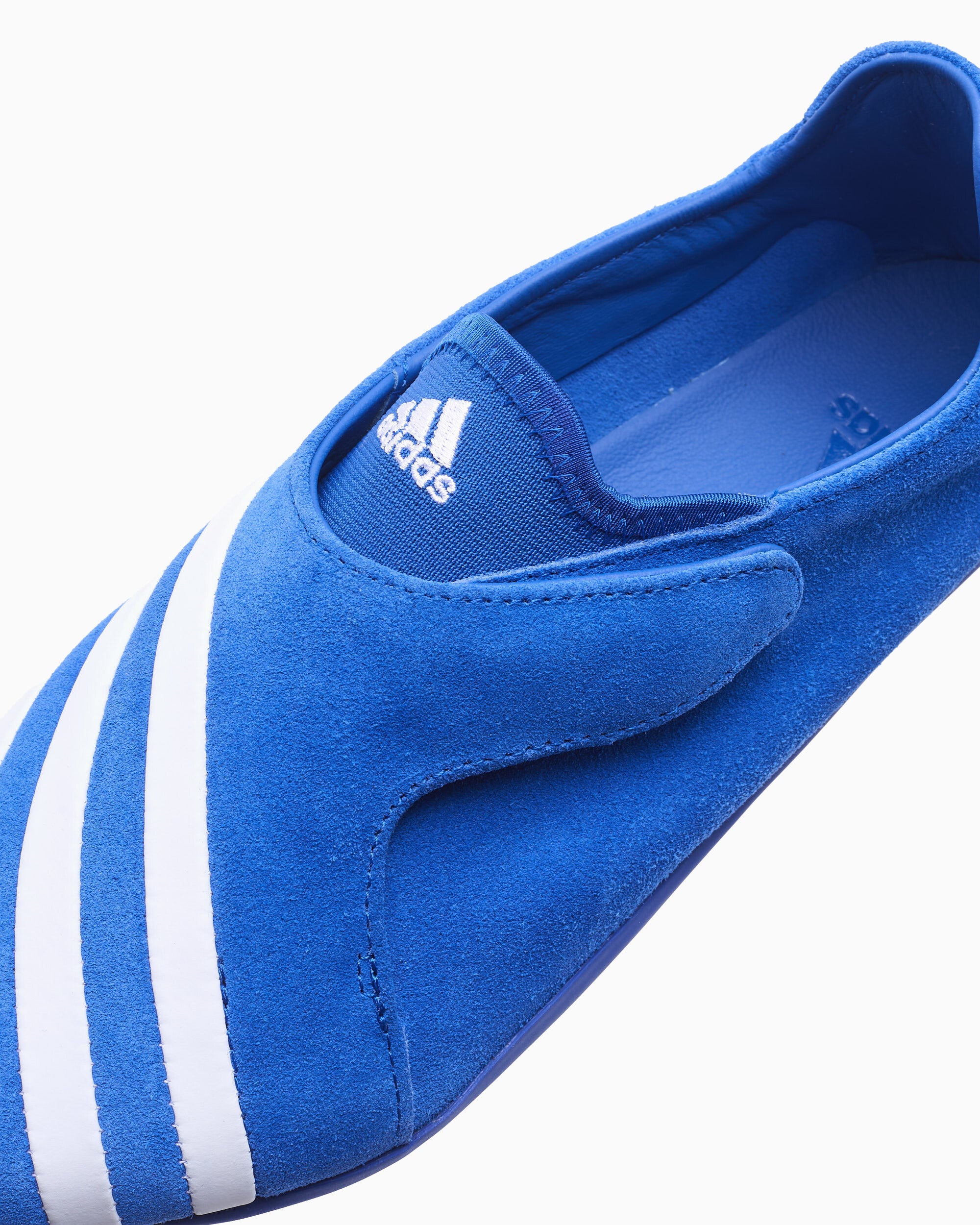 Sneakers adidas Originals x Pharrell Williams Virginia Vario Flat Earther - KJ9380