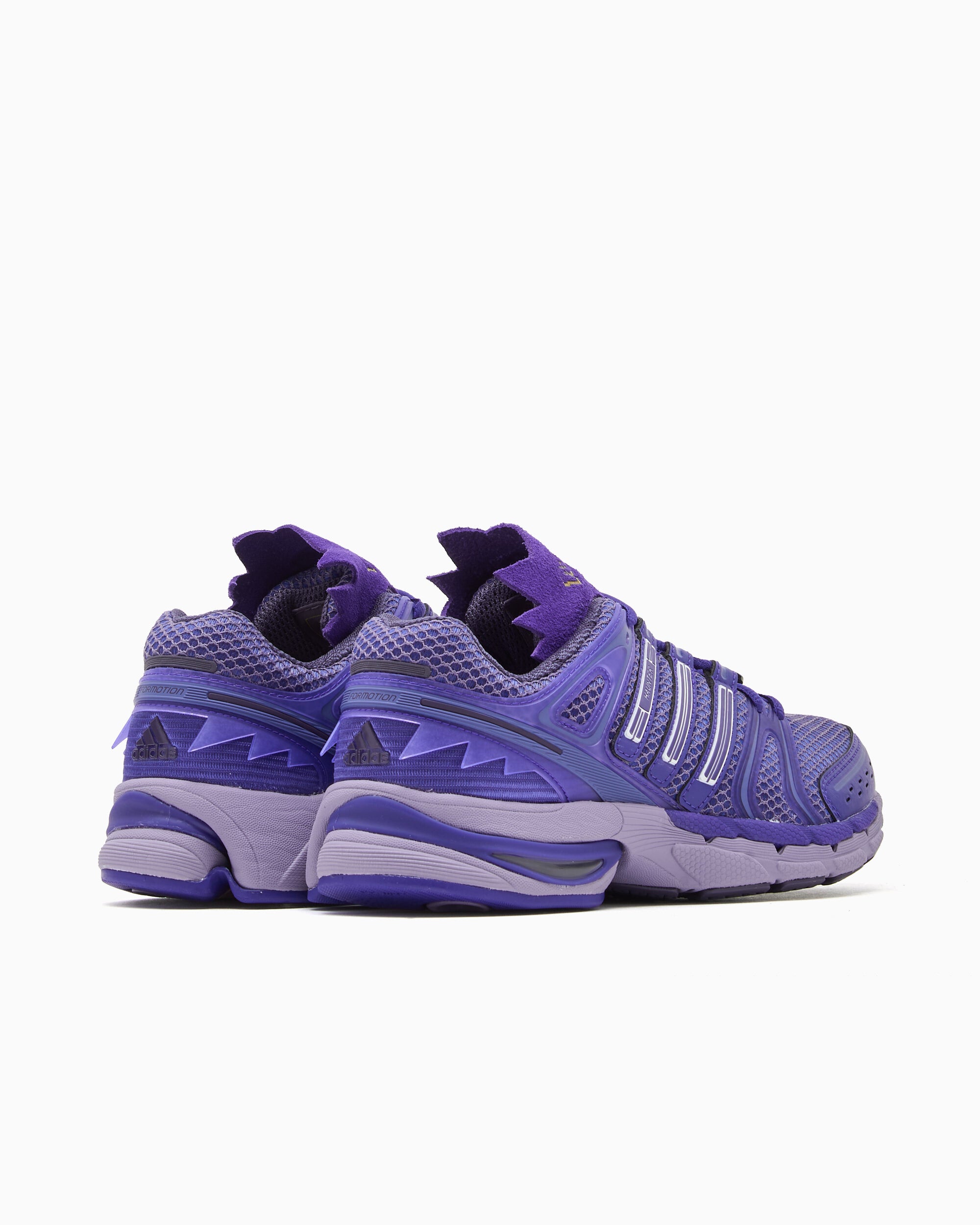 Sneakers adidas Originals x Pokemon Adistar Control 5 "Haunter" - KJ5611