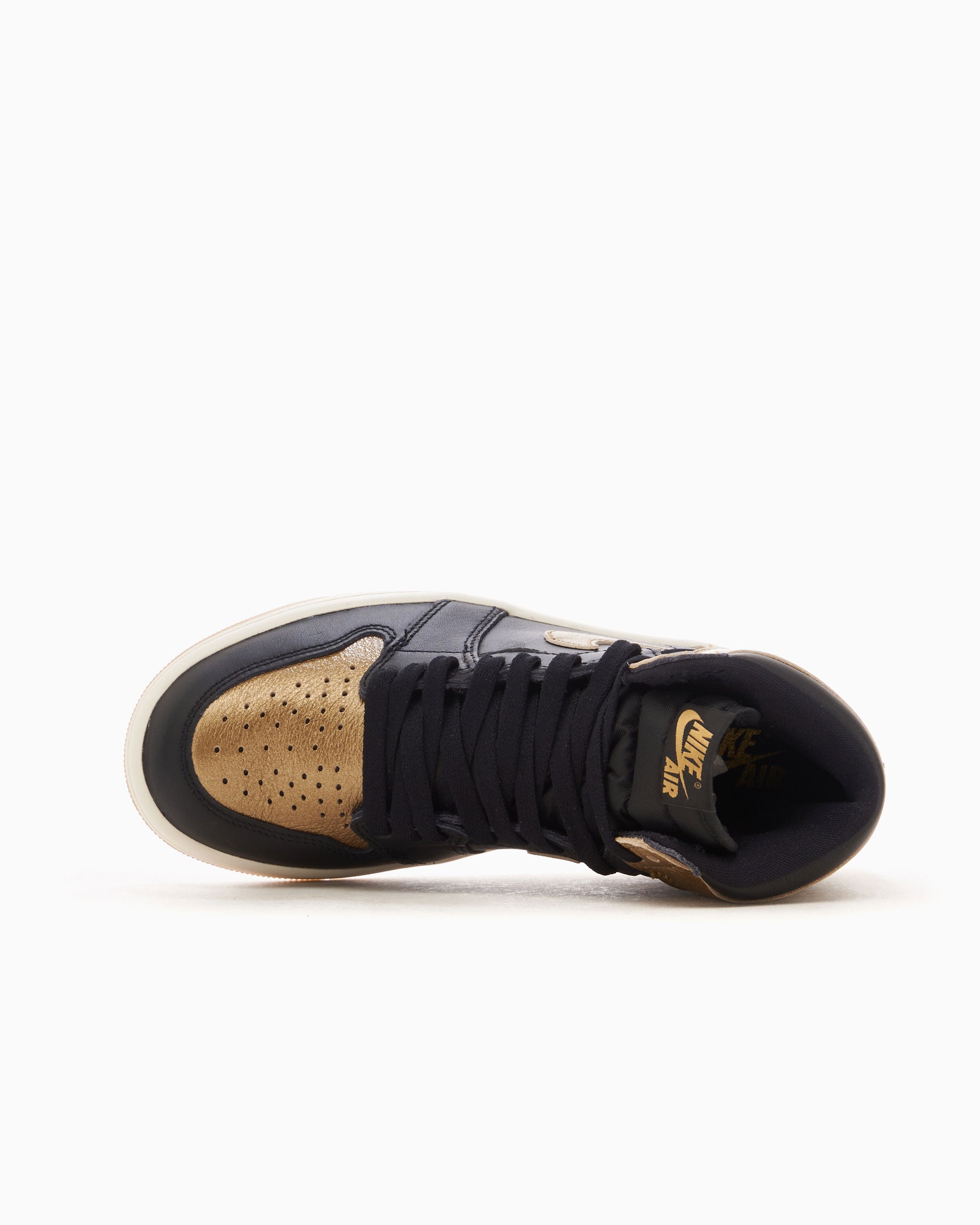 Sneakers Air Jordan 1 Retro High OG "Black Metallic Gold" - DZ5485-071