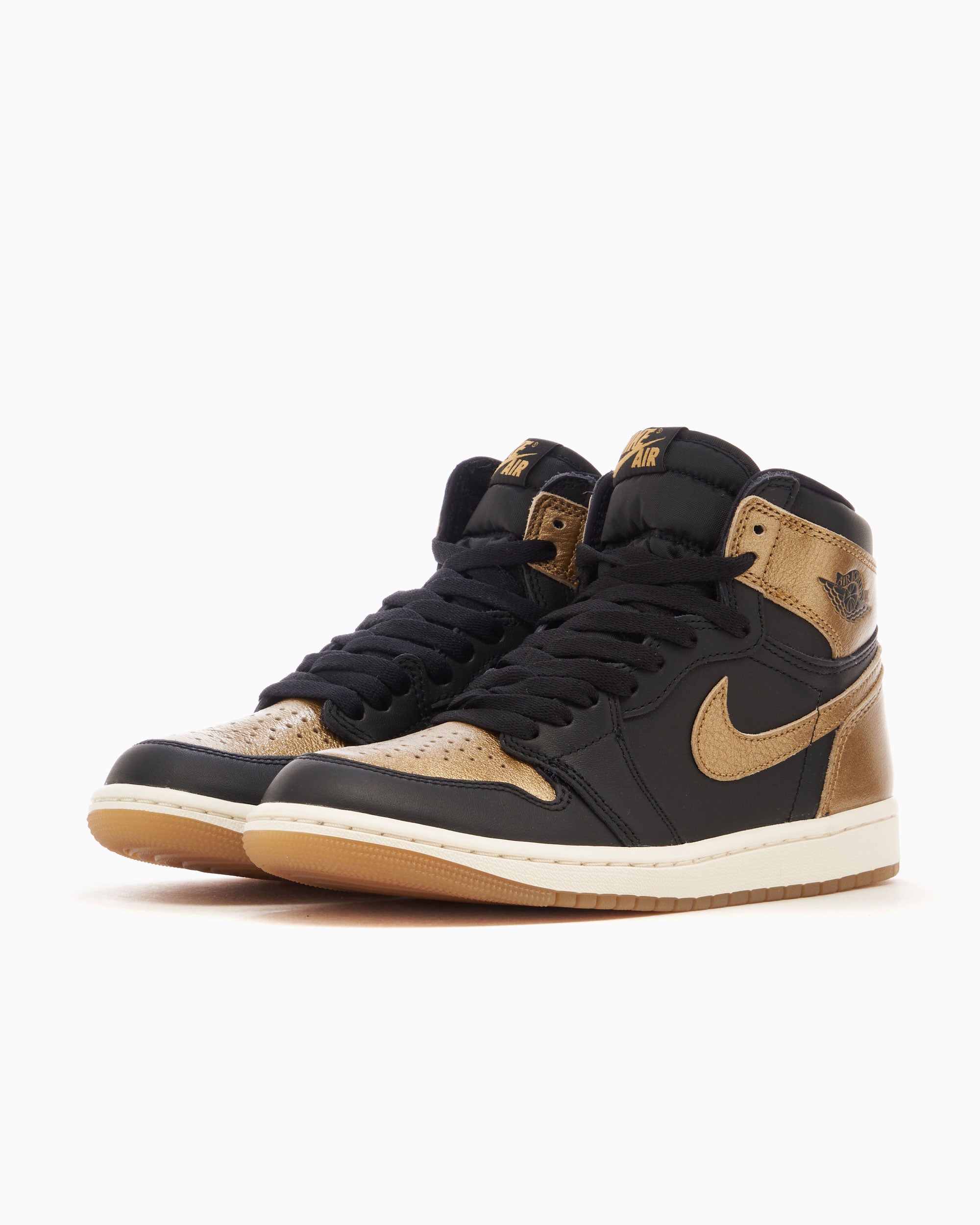 Sneakers Air Jordan 1 Retro High OG "Black Metallic Gold" - DZ5485-071
