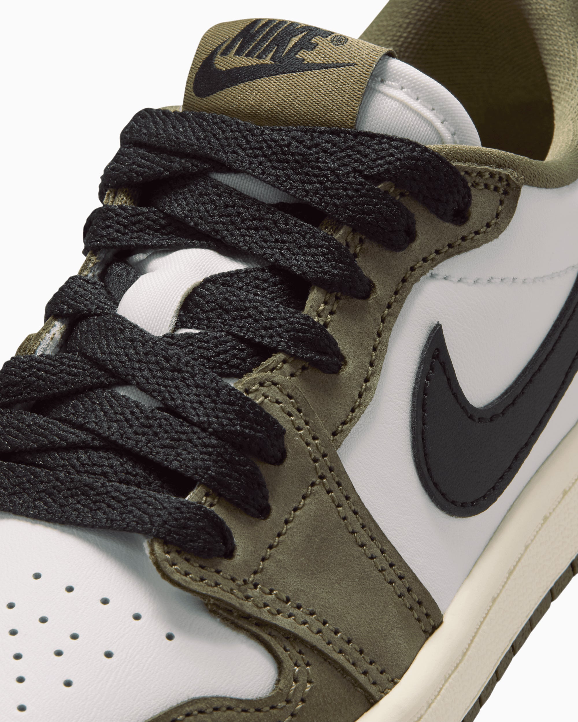 Sneakers Air Jordan 1 Retro Low OG "Olive" (PS) - HQ6996-200