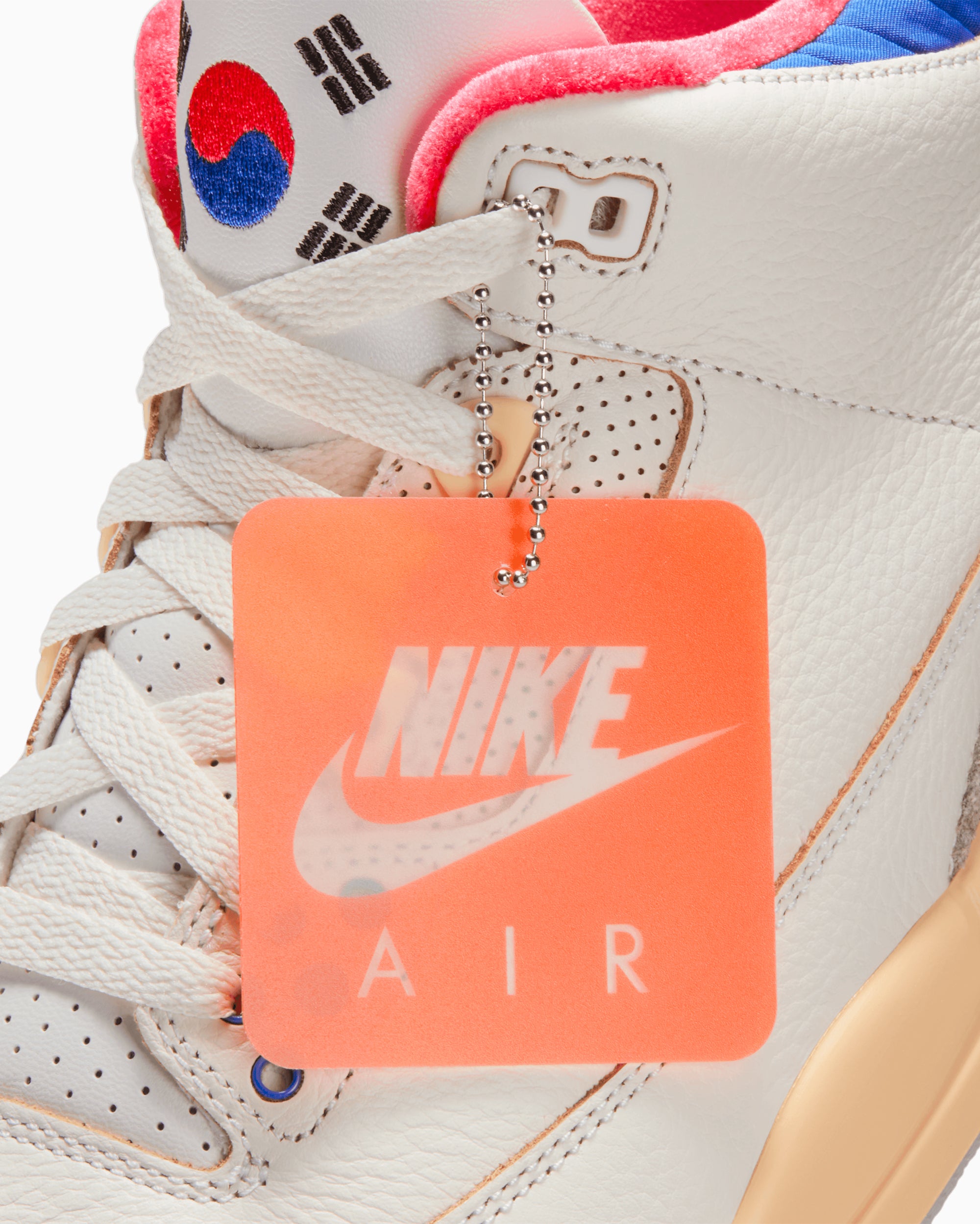 Sneakers Air Jordan 3 Retro OG SP "Seoul 2.0" - IB1482-100