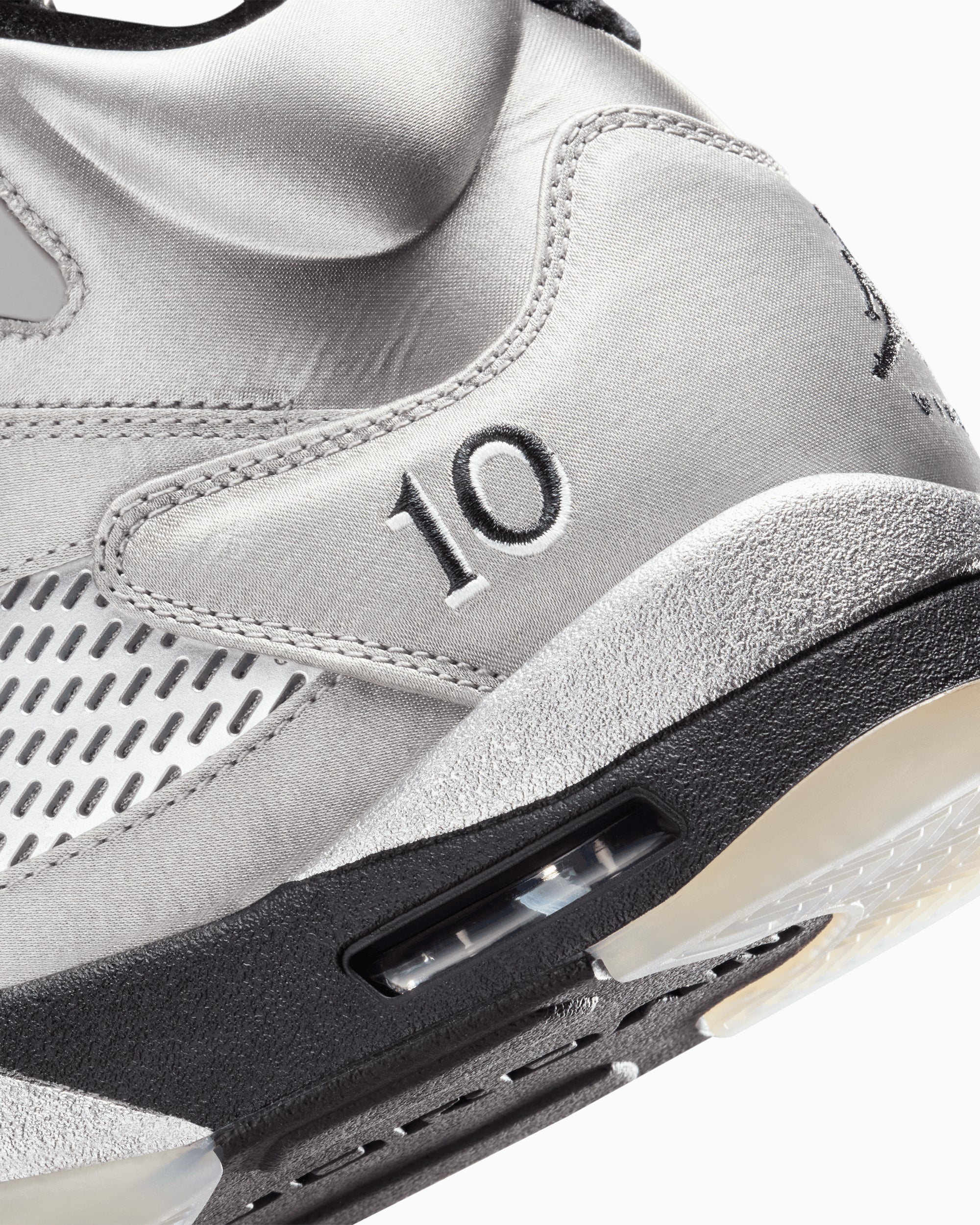 Sneakers Air Jordan Women's 5 Retro "Wings" - IO2038-001