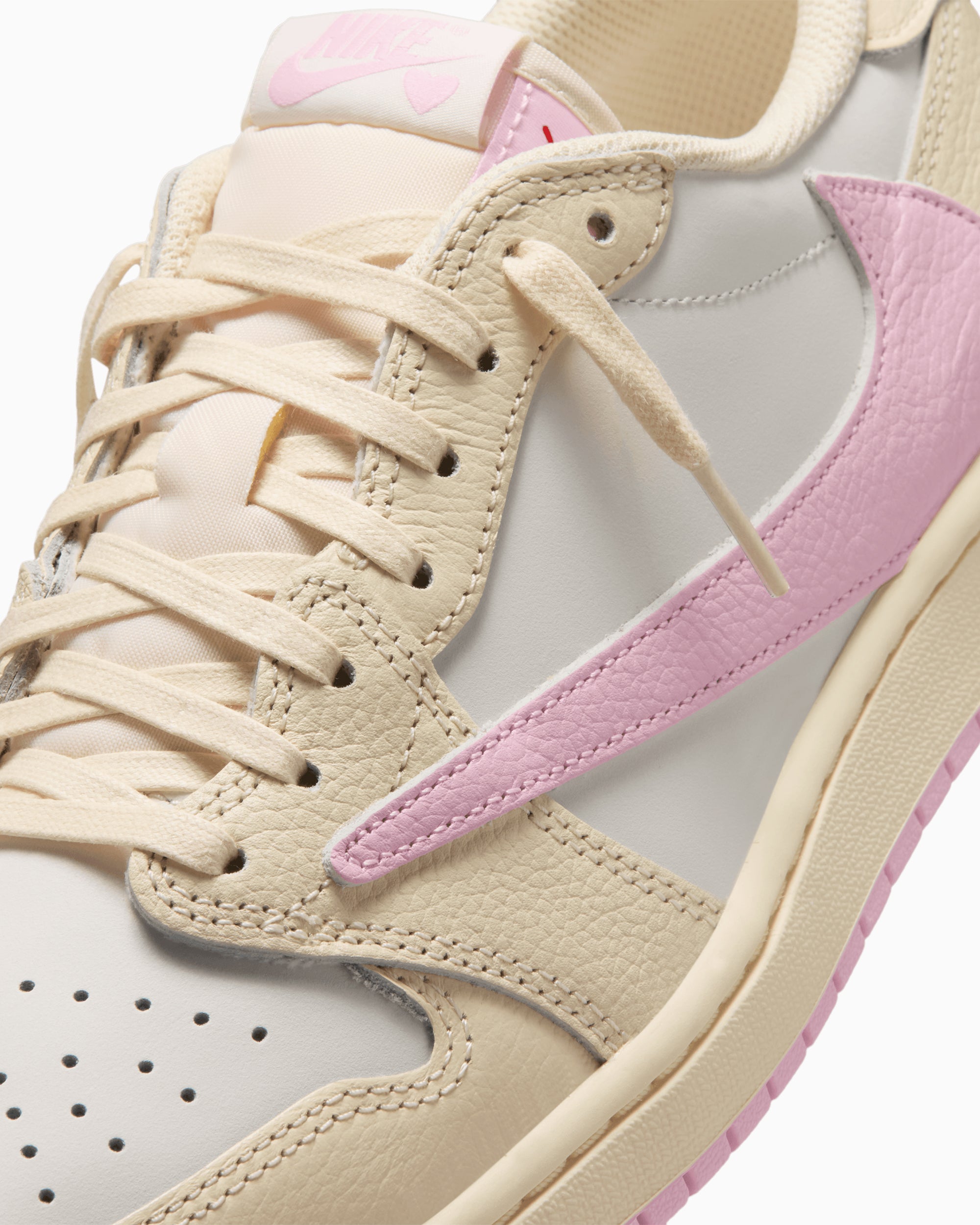 Sneakers Air Jordan x Travis Scott 1 Low Retro "Shy Pink" - IQ7604-100