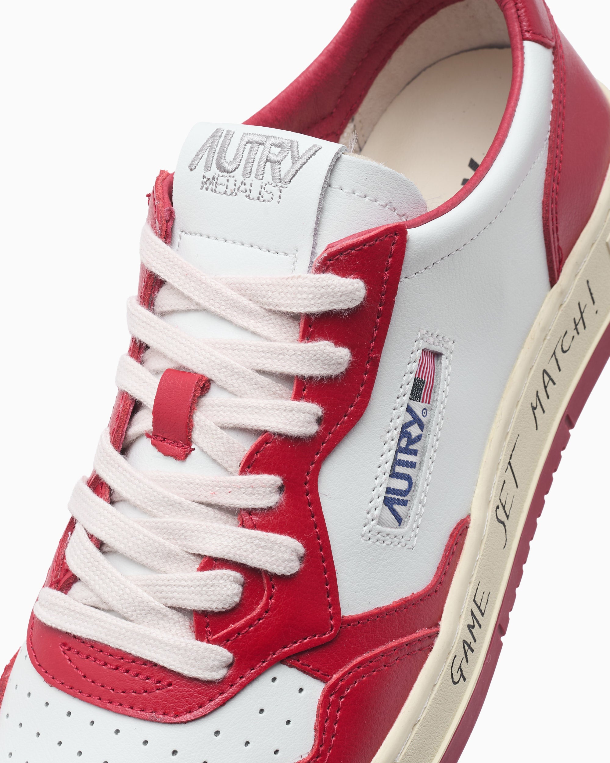 Sneakers Autry Medalist Low “Game Set Match!” - AULMBH07