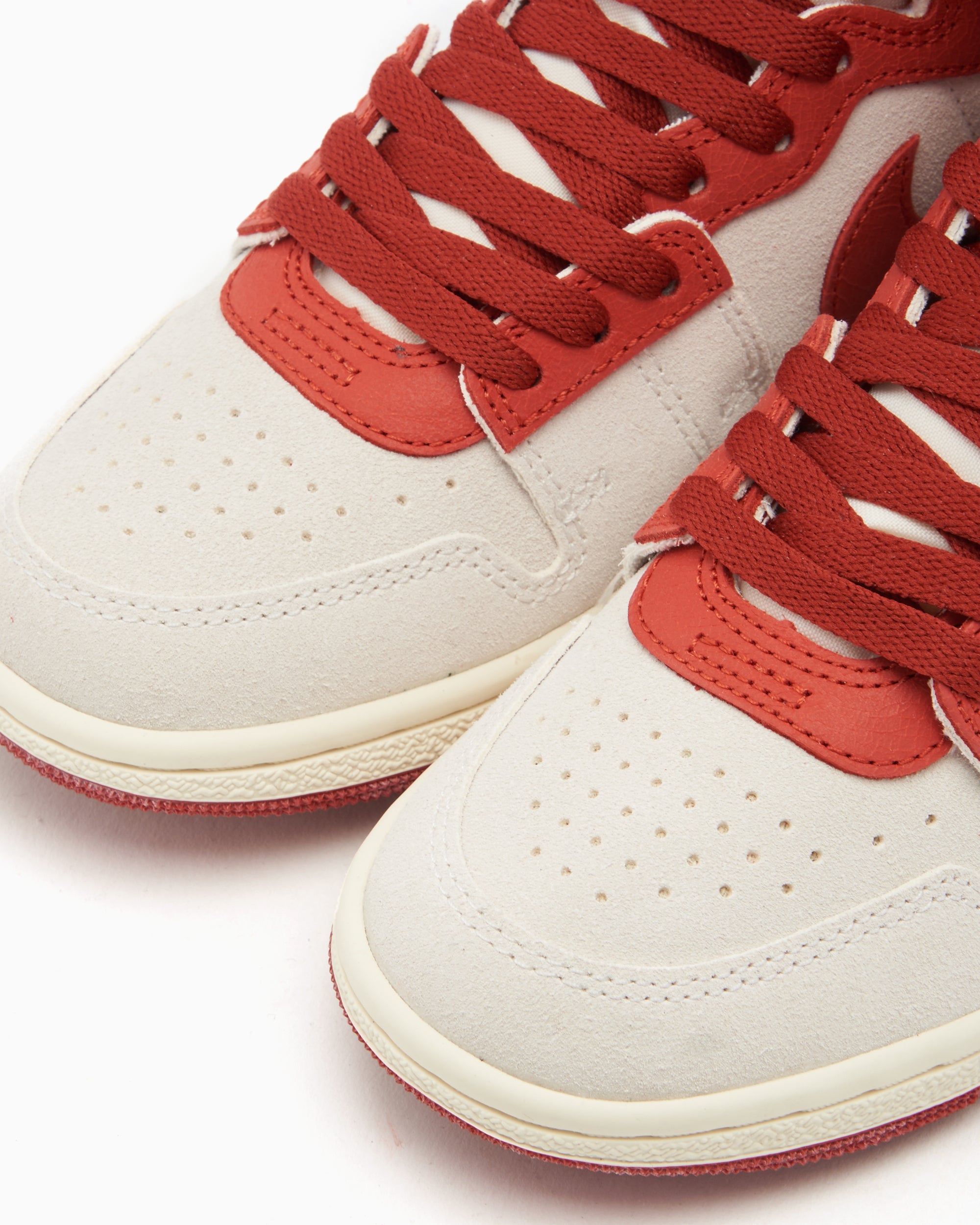 Sneakers Jordan Air Ship “Every Game Dune Red” - DZ3497-106