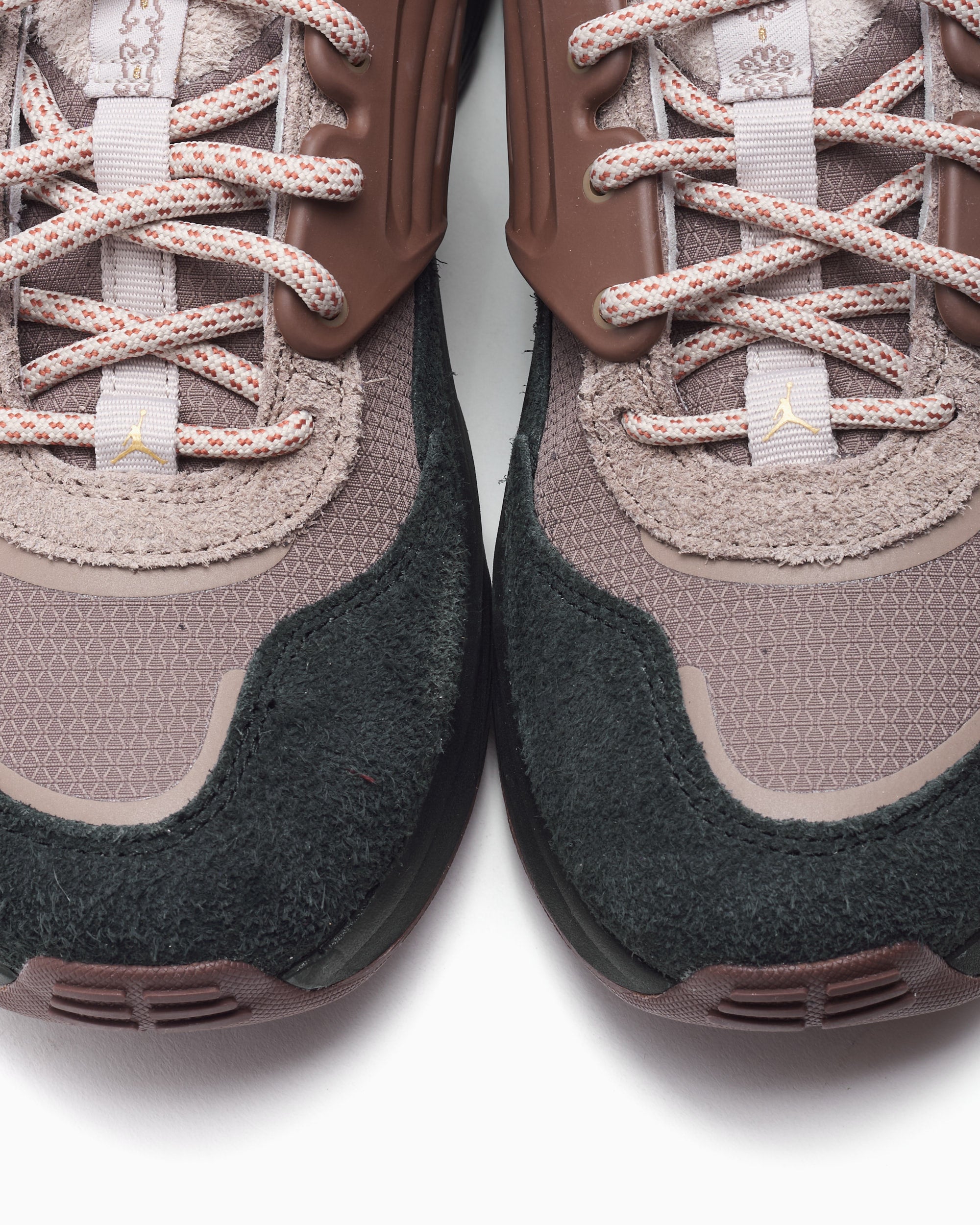 Sneakers Jordan Trunner O/S "Year of the Horse" - IQ1113-270