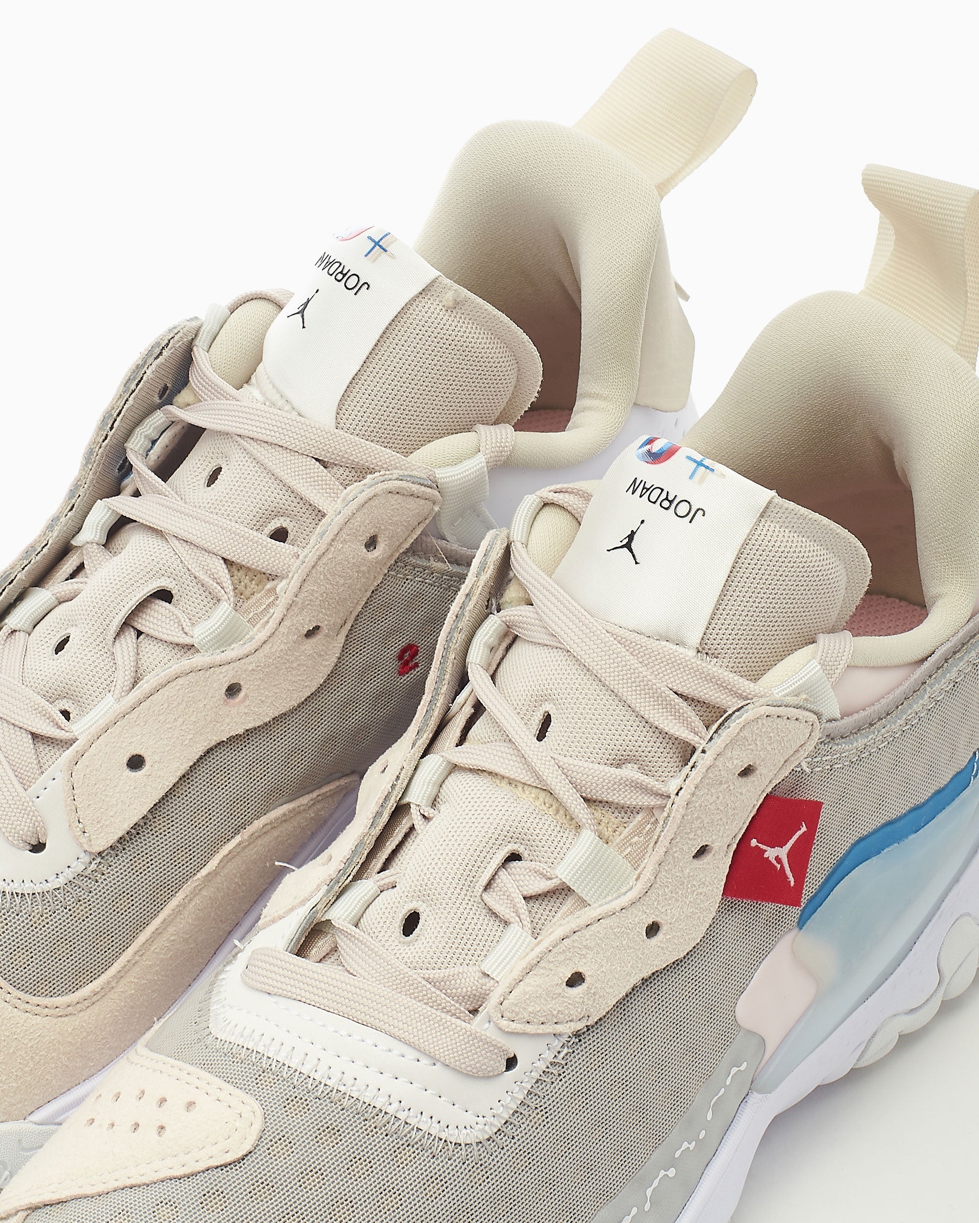 Sneakers Jordan Women's Delta 2 SE - DH5879-106
