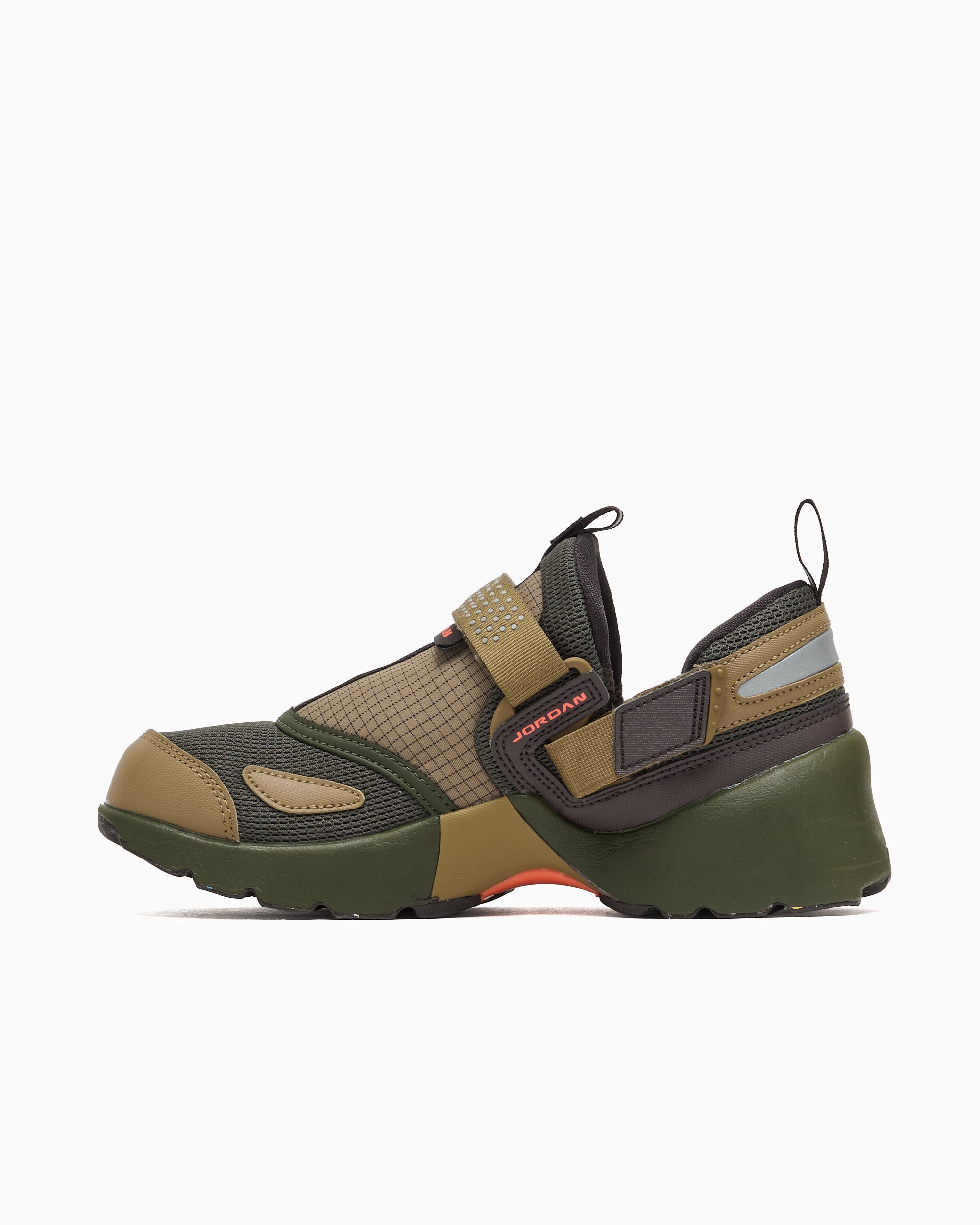 Sneakers Jordan Women's Trunner LX - IO4190-300