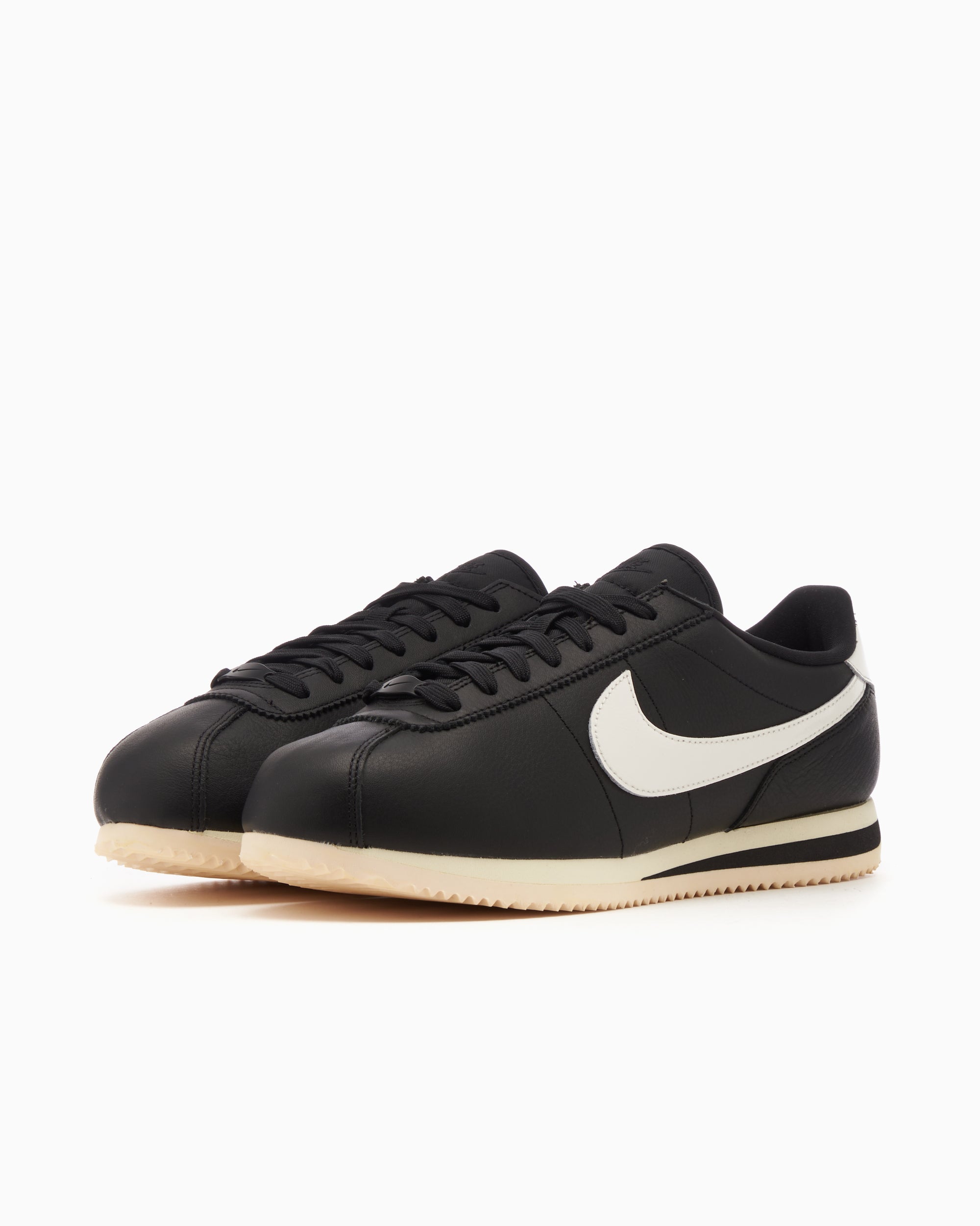 Sneakers Nike Cortez 23 Premium "Black And Sail" - FB6877-001