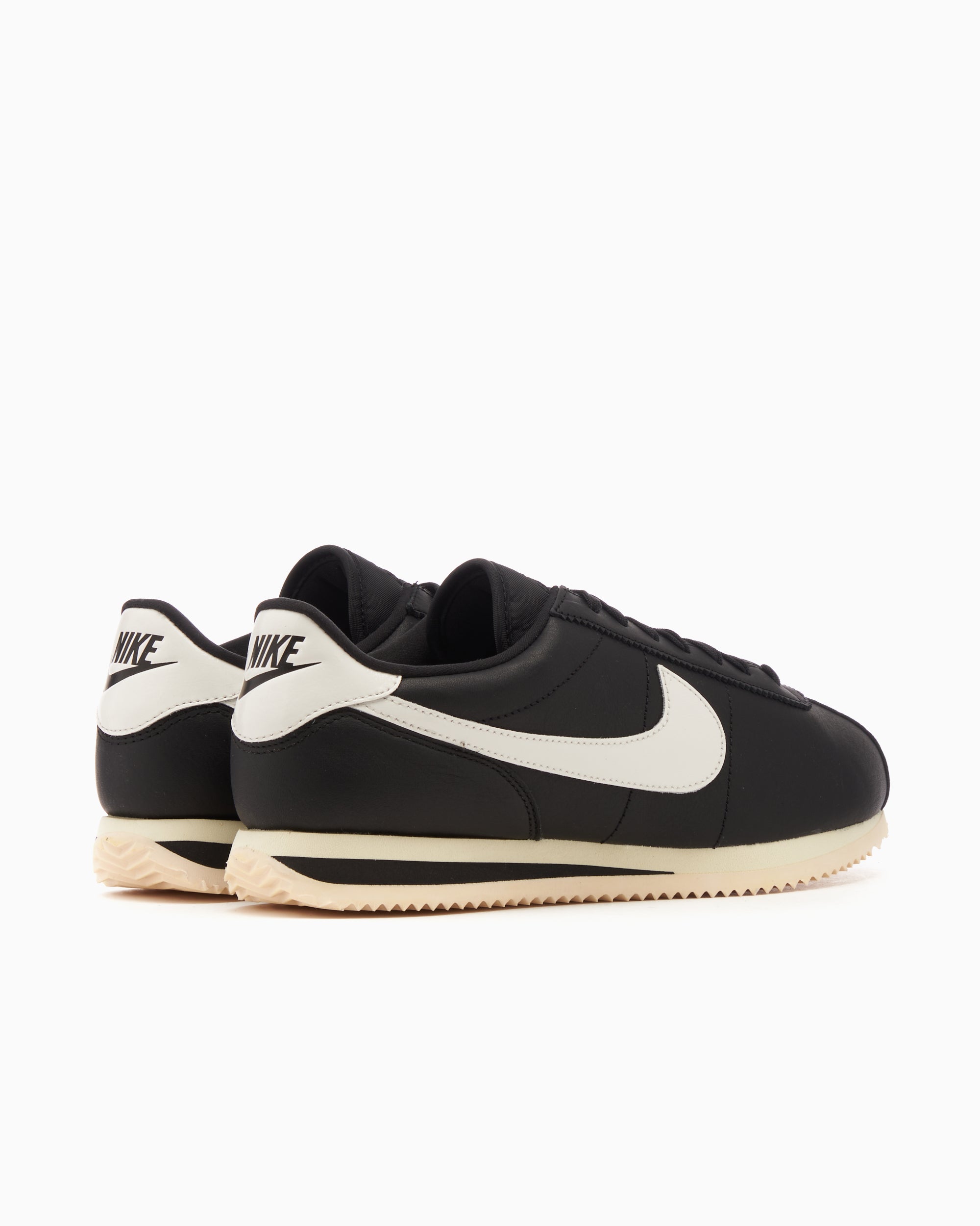 Sneakers Nike Cortez 23 Premium "Black And Sail" - FB6877-001