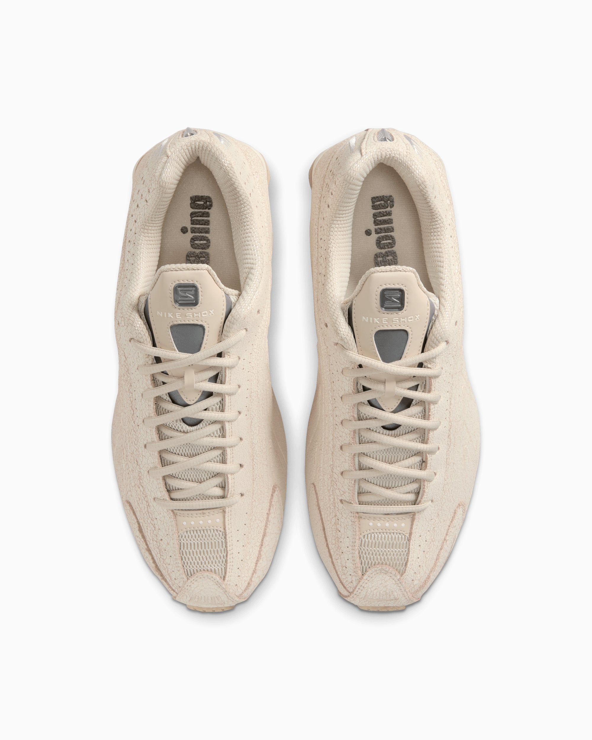 Sneakers Nike Shox R4 "Natural and Metallic Silver" - IO4544-100