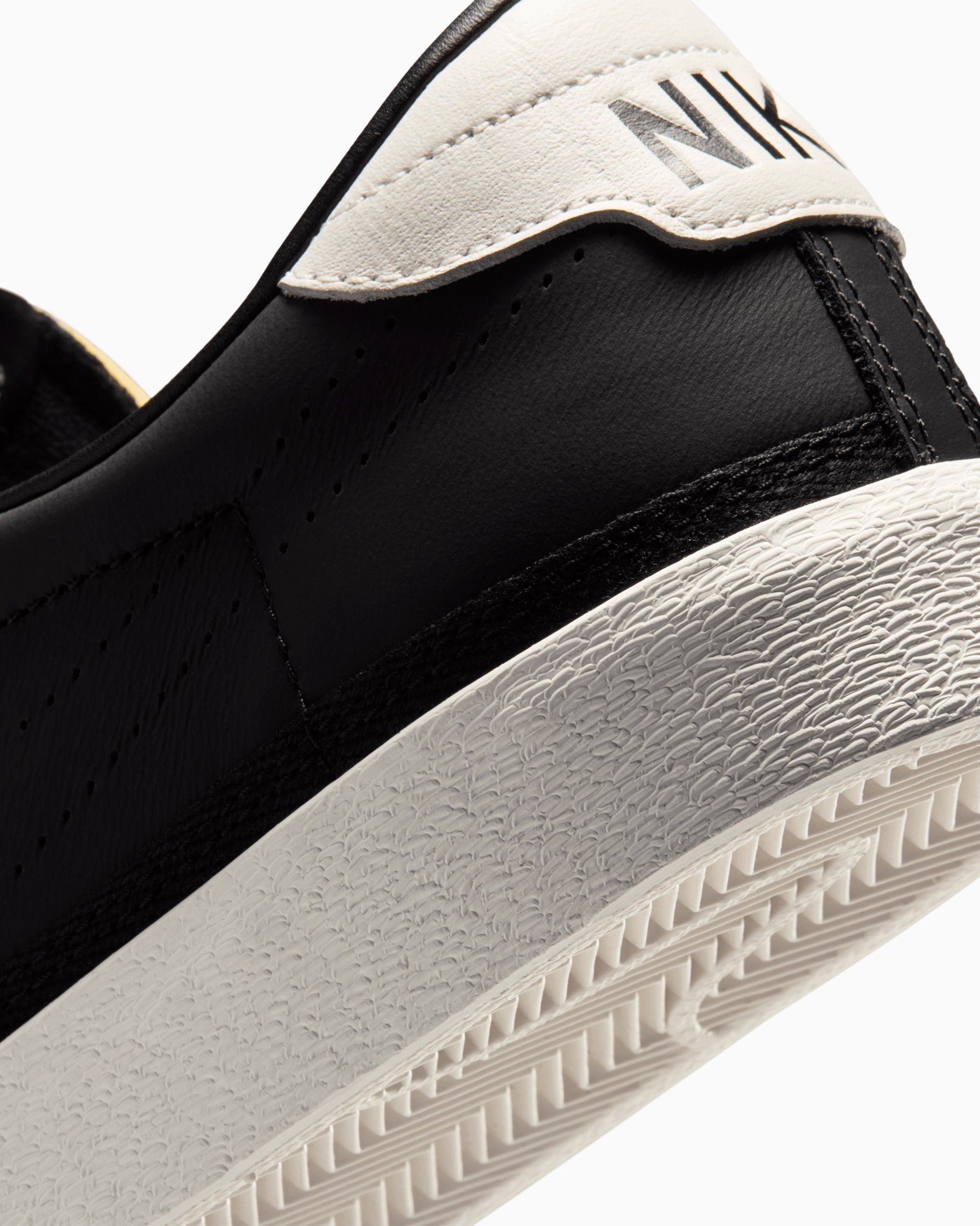 Sneakers Nike Tennis Classic AC - IO1738-001