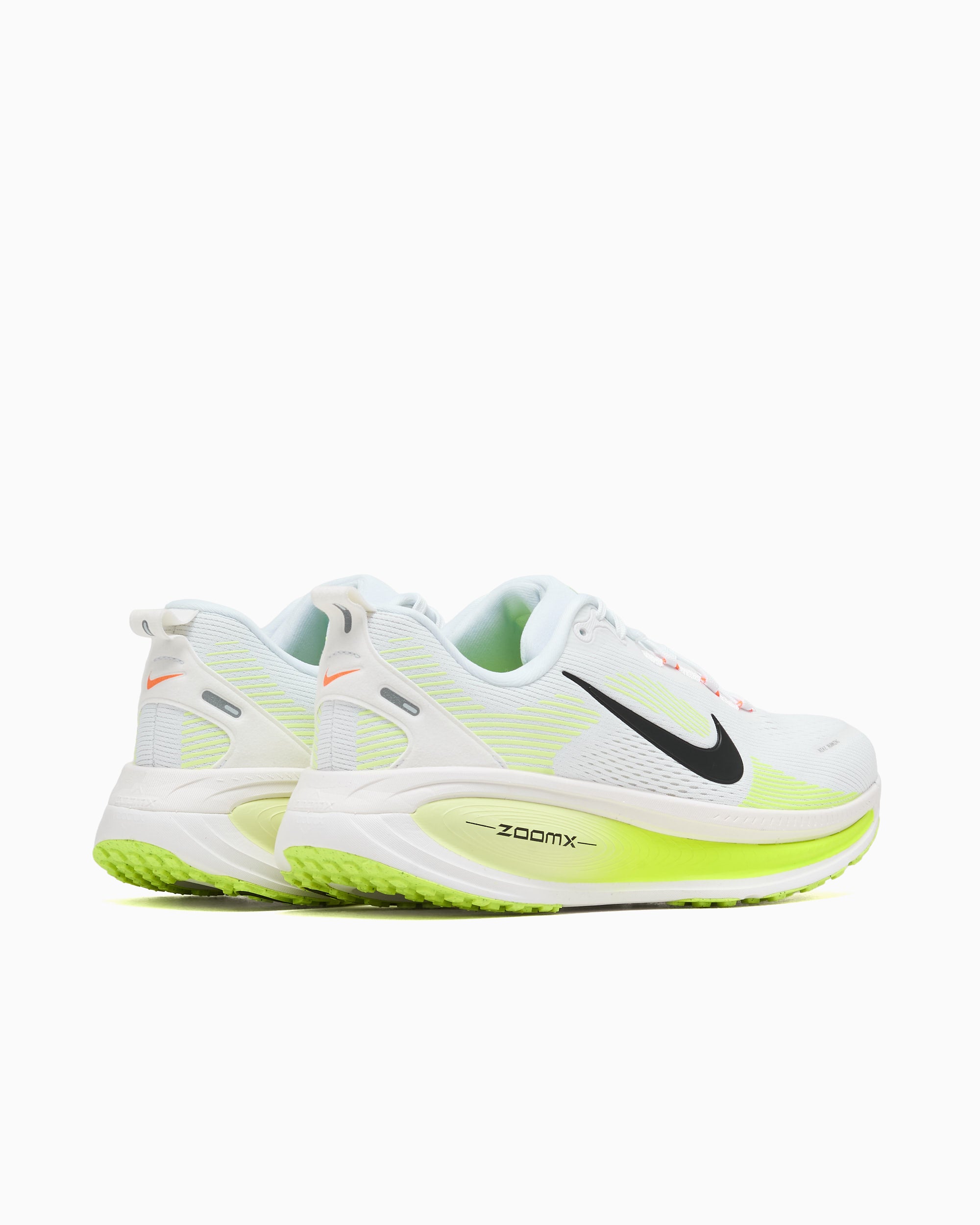 Sneakers Nike Vomero 18 - HM6803-120