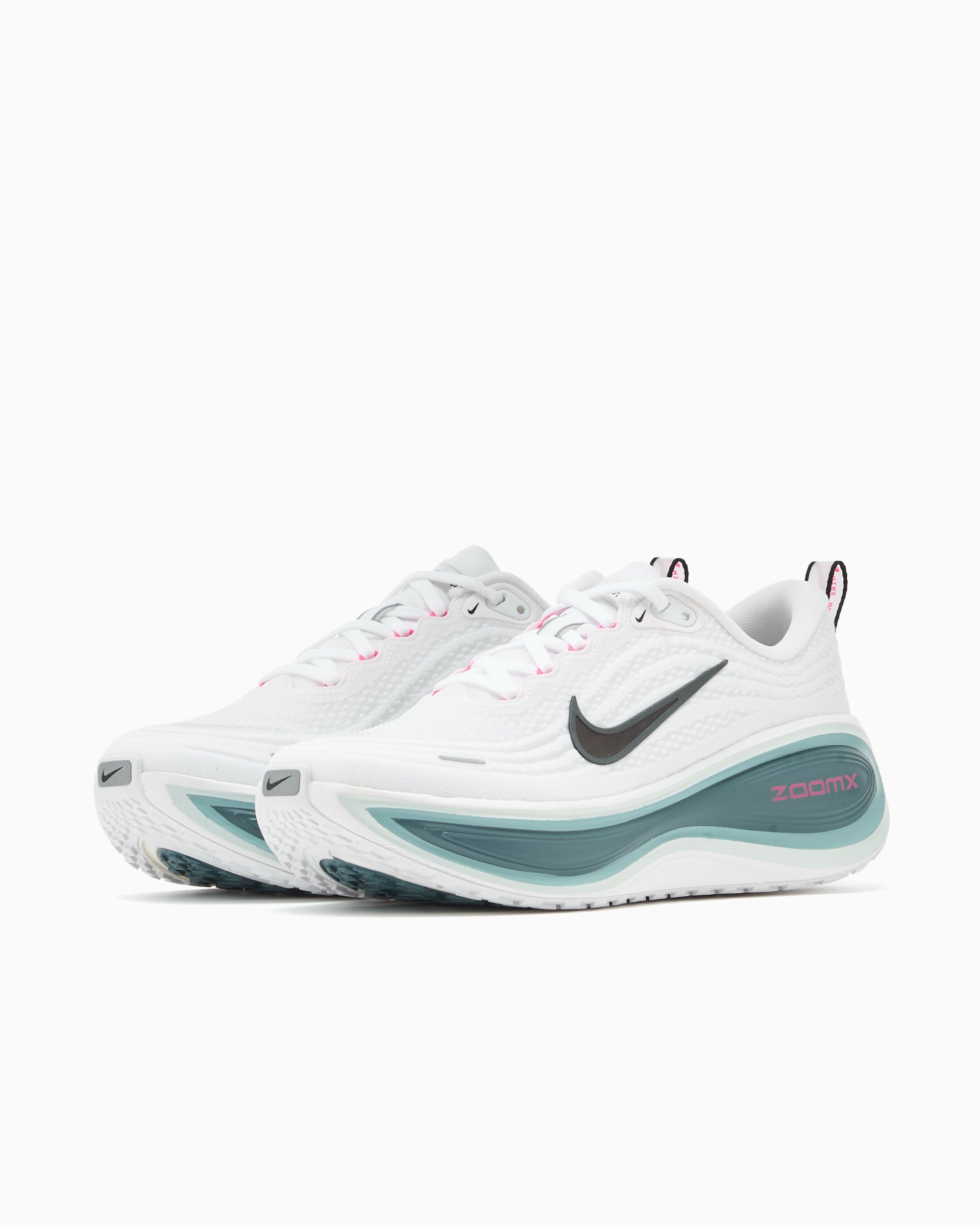 Sneakers Nike Vomero Plus - HV8150-110