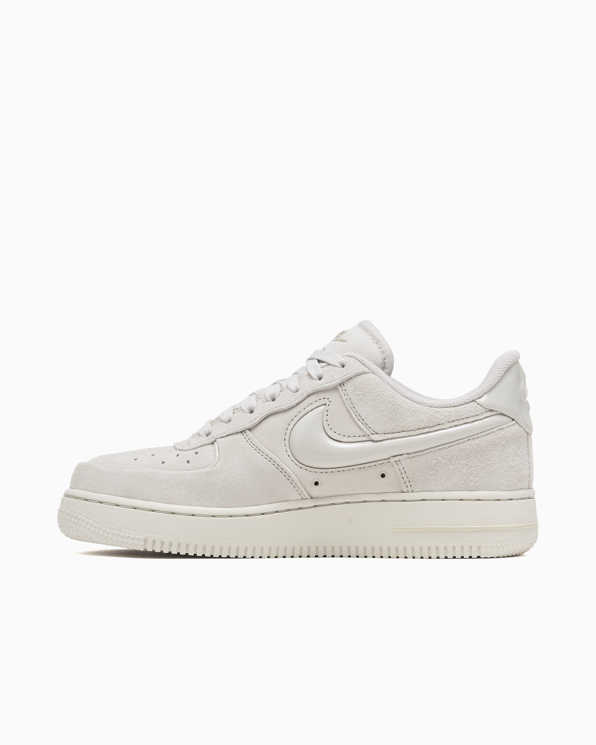 Sneakers Nike Women's Air Force 1 '07 "Light Bone" - HV4406-001