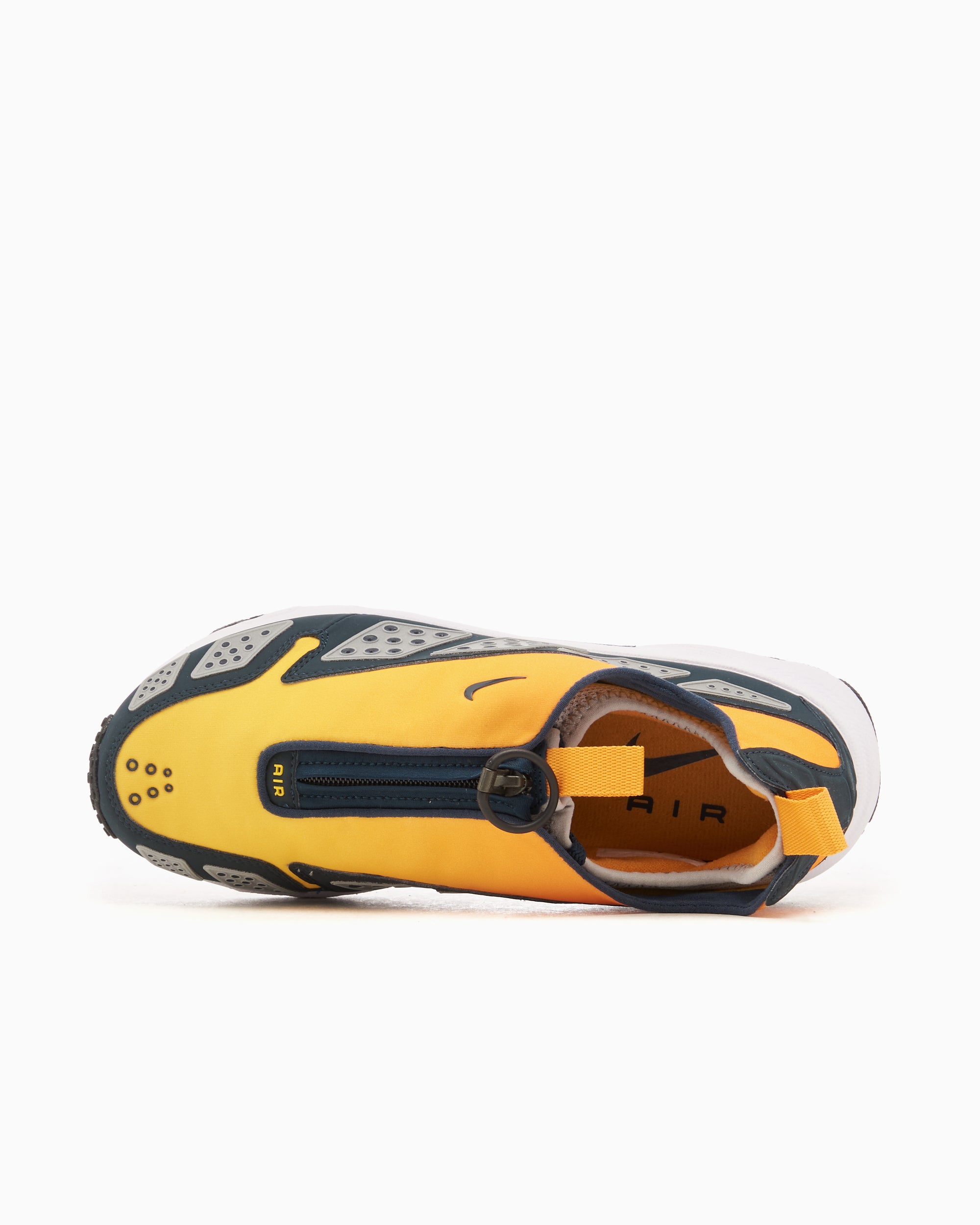Sneakers Nike Women's Air Max SNDR "Canyon Gold" - HJ8080-700