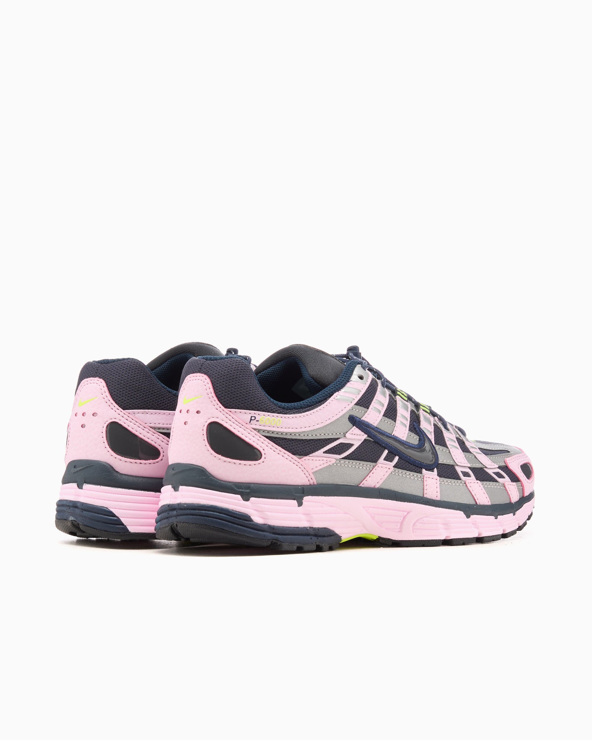 Sneakers Nike Women's P-6000 - HV2521-600