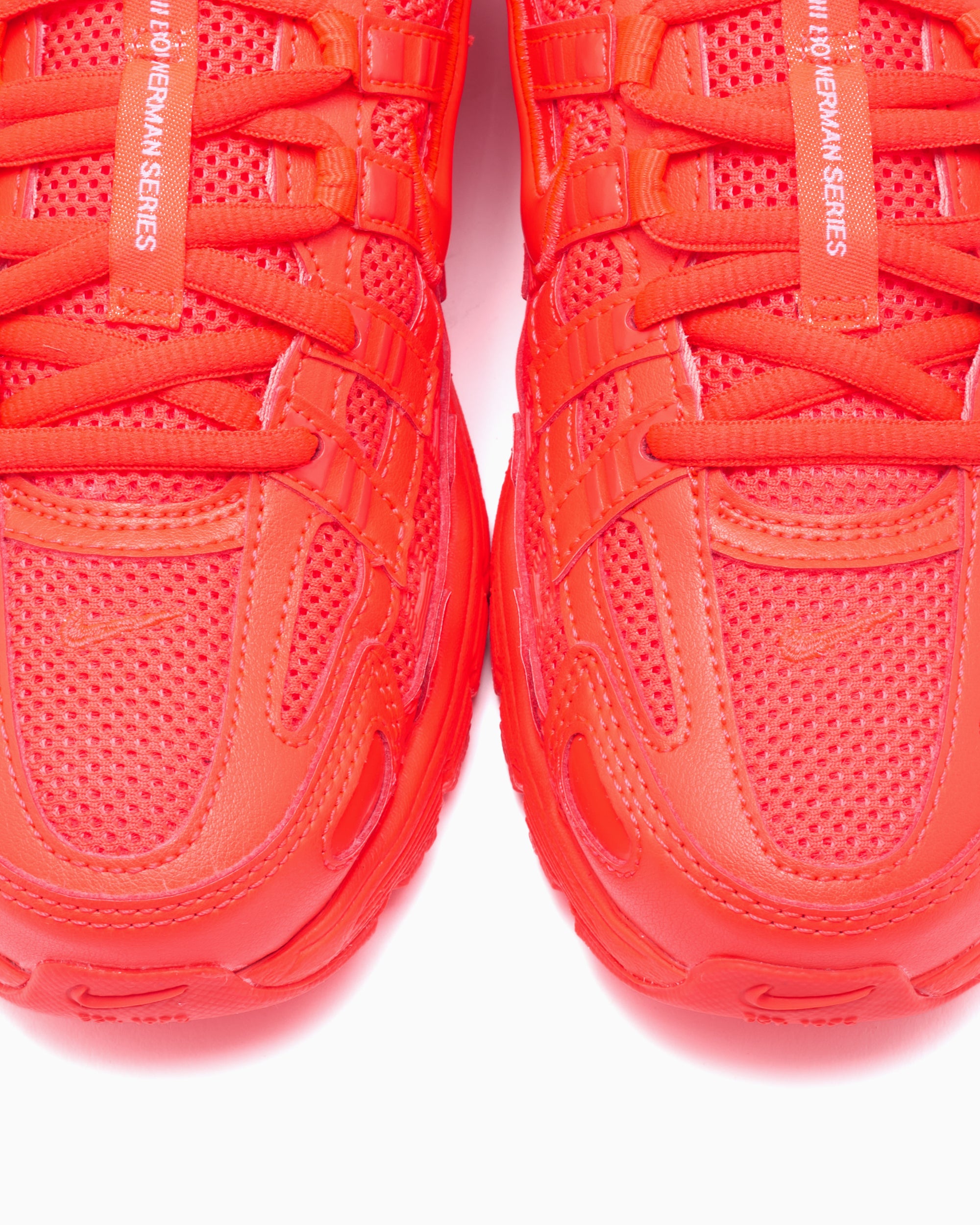 Sneakers Nike Women's P-6000 - IB7701-600