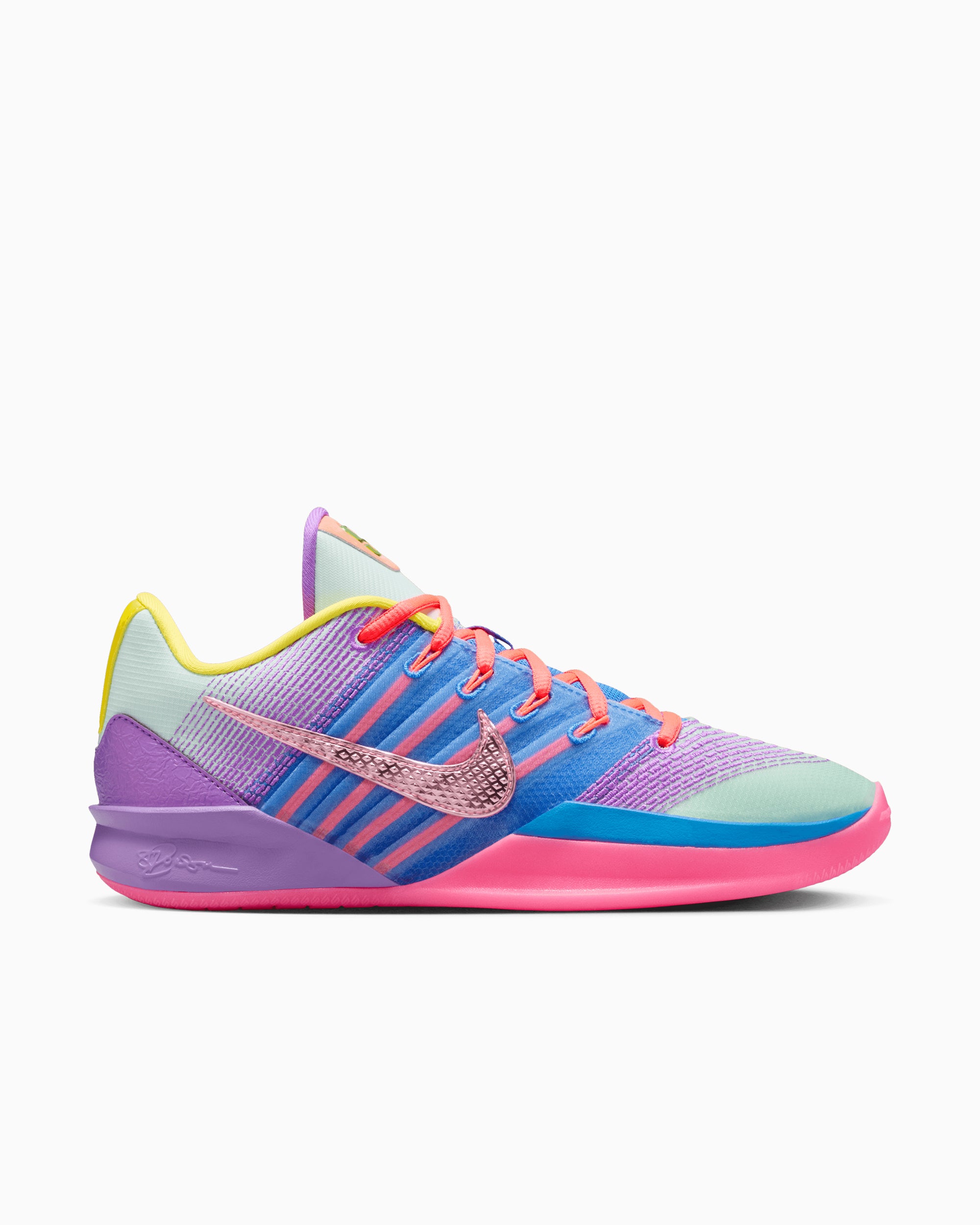 Nike Women's Sabrina 3 