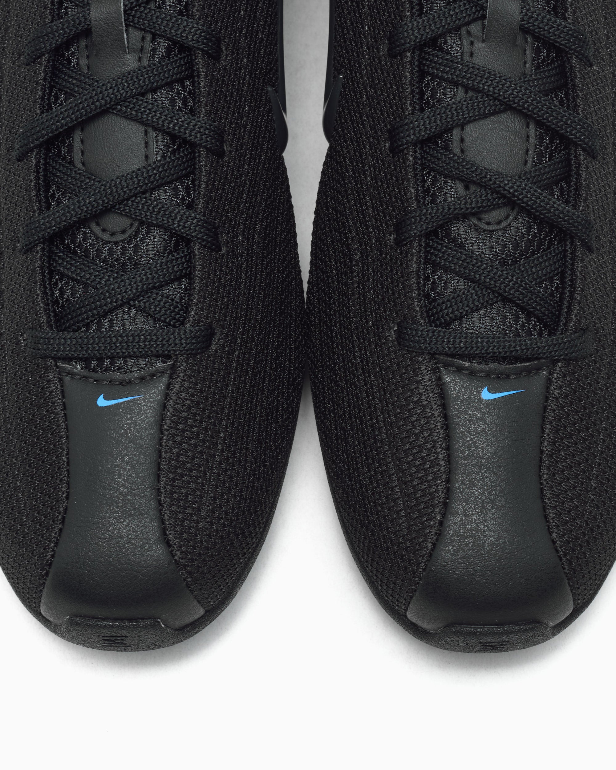 Sneakers Nike Women's Shox Z - HQ7540-005