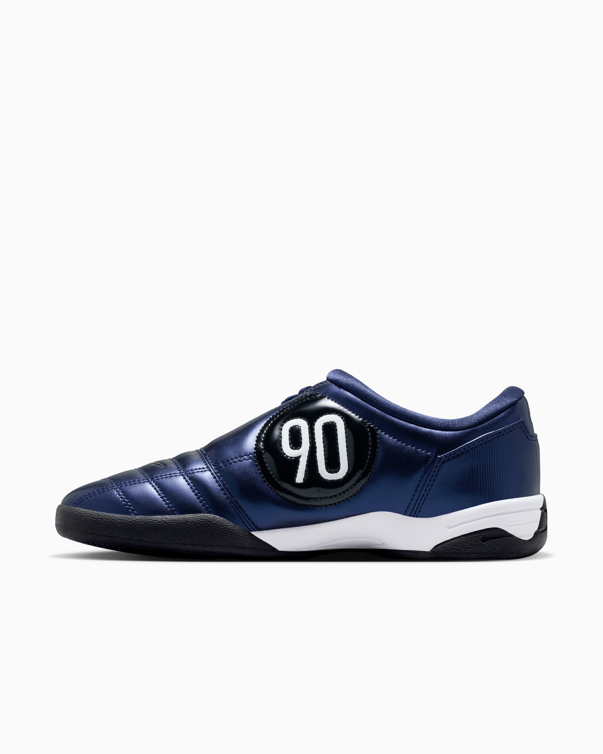 Sneakers Nike Women's Total 90 - IM7595-400