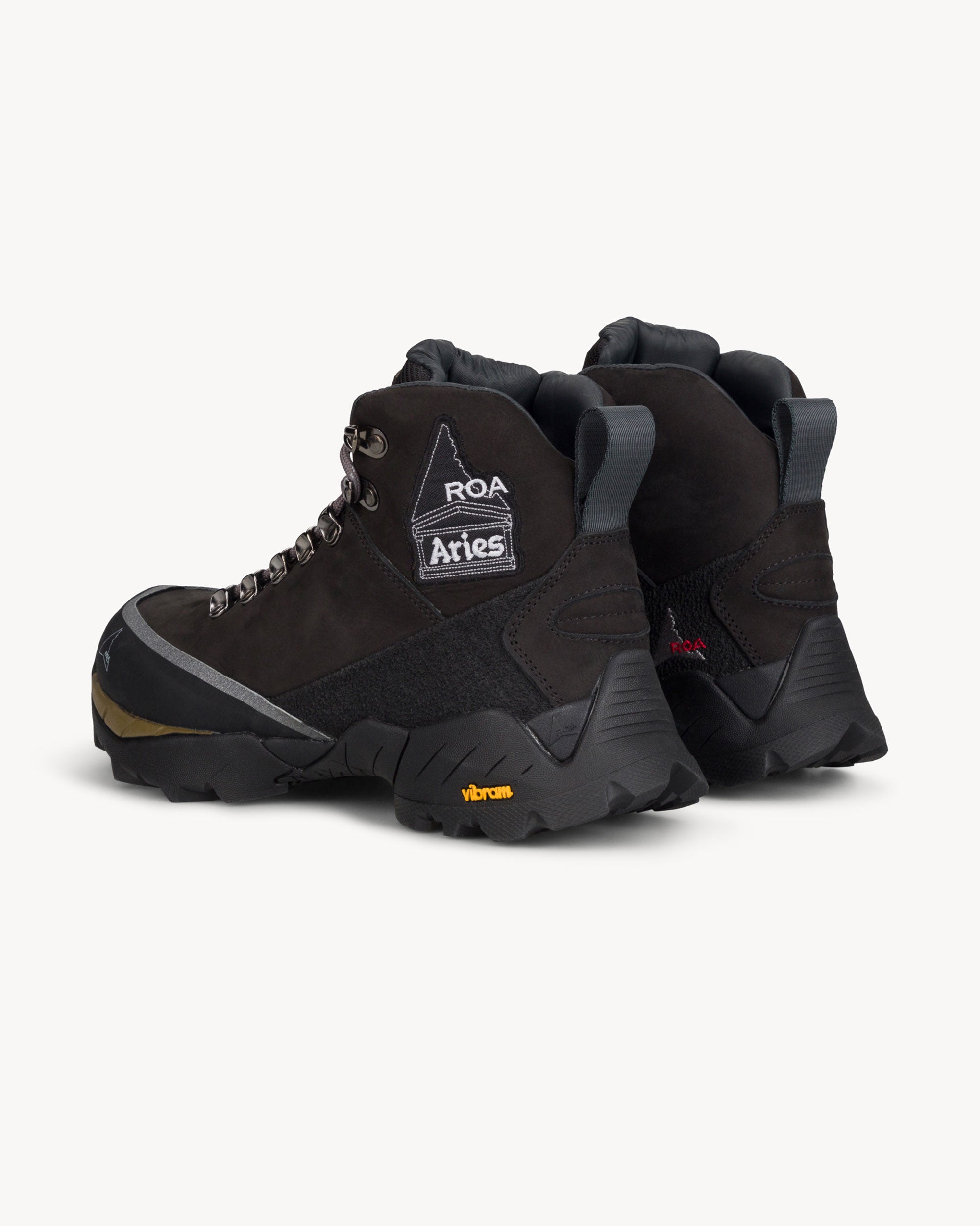 Sneakers ROA x Aries Andreas Vibram - ALA01-001