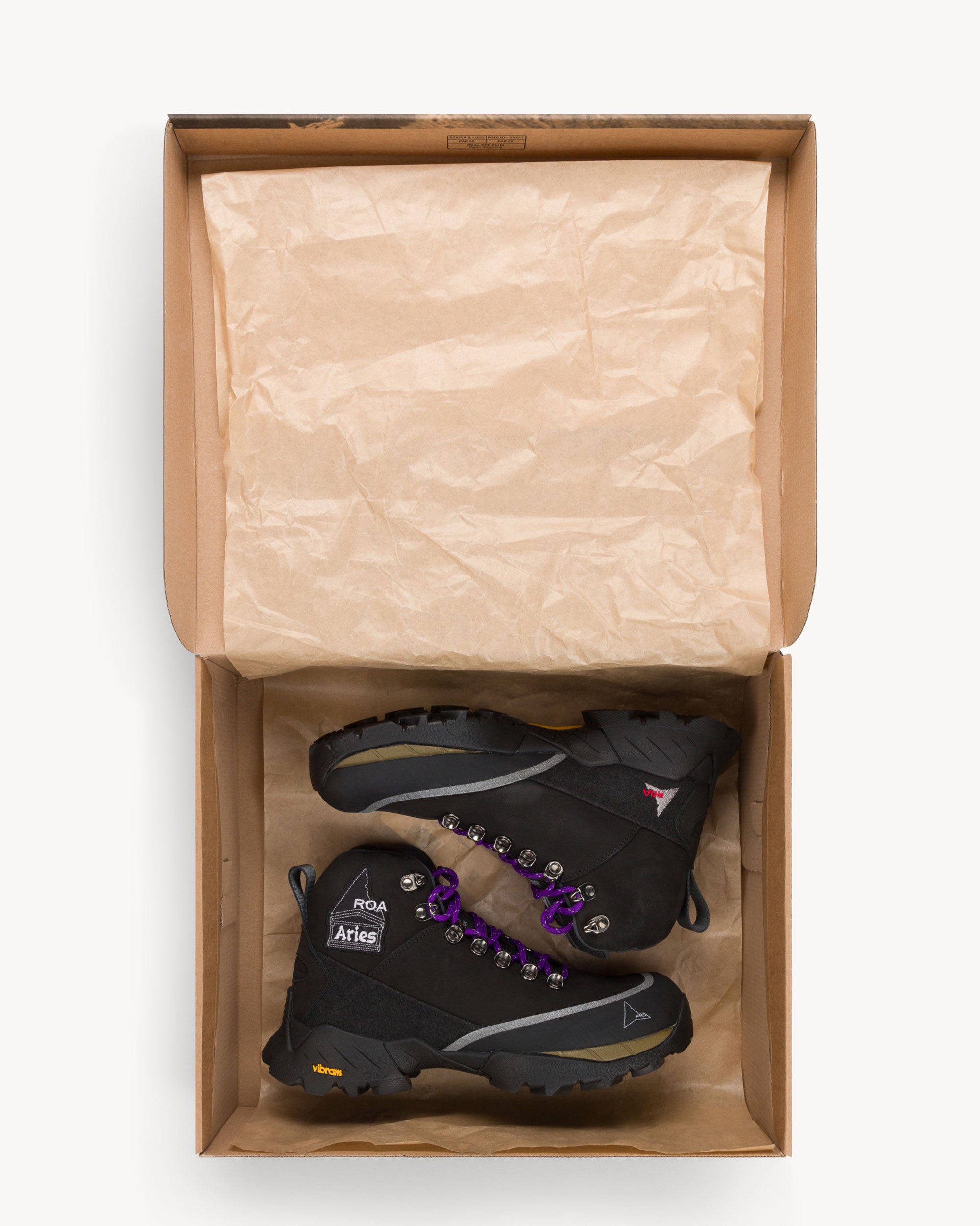 Sneakers ROA x Aries Andreas Vibram - ALA01-001