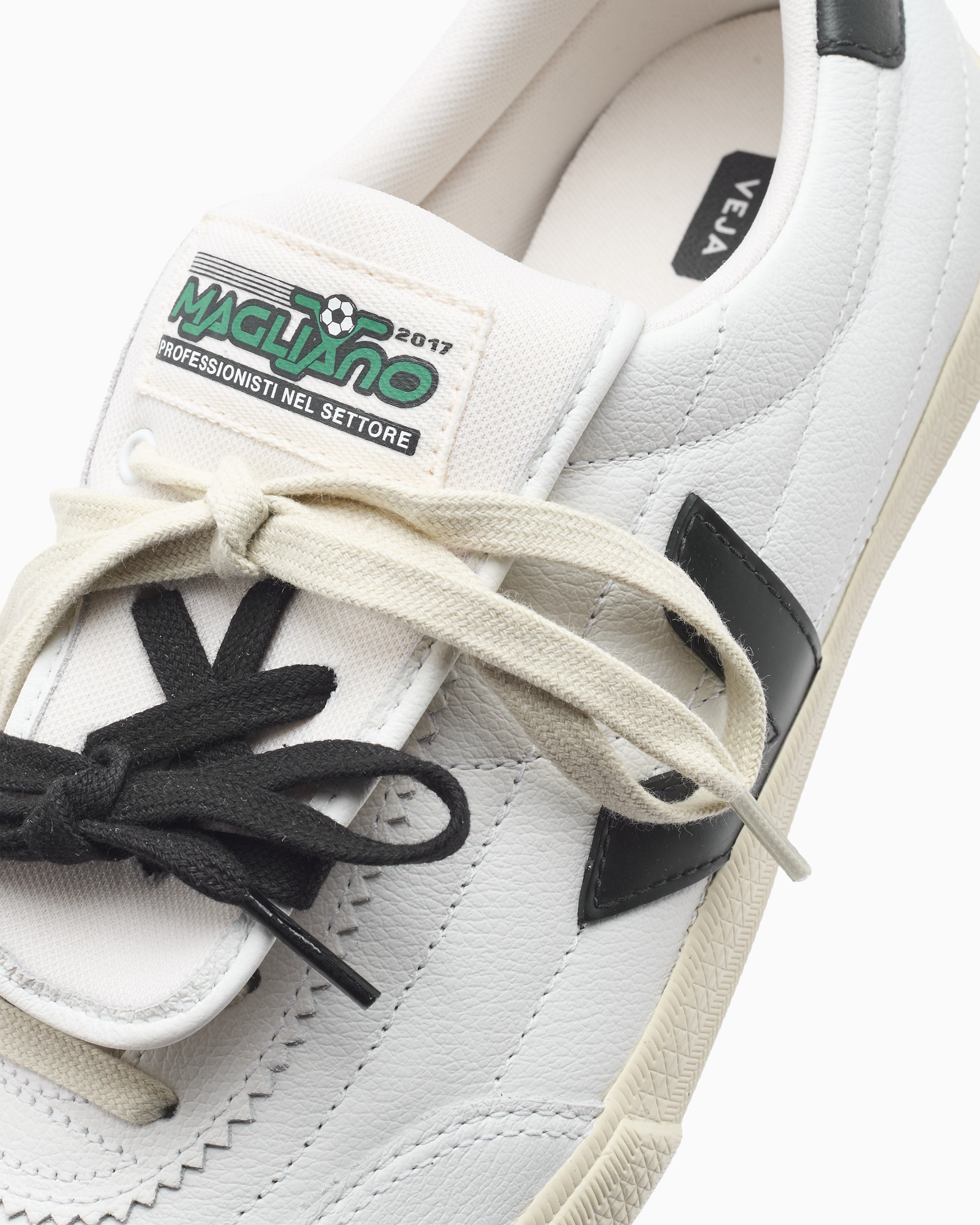 Sneakers Veja x Magliano Panenka - MG0221673B