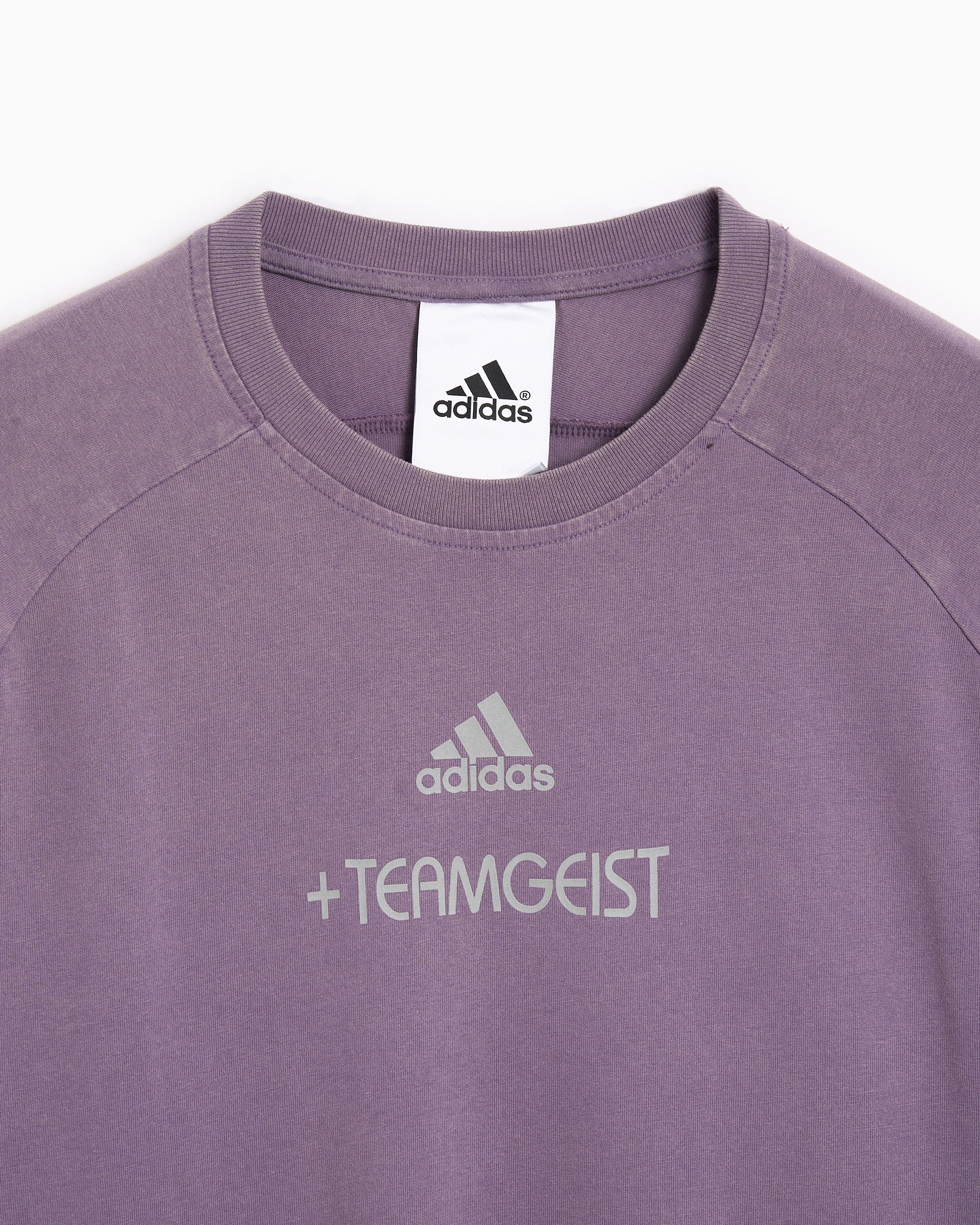 T-Shirts adidas Originals Adilenium Adilenium Teamgeist Long-Sleeved Relaxed Men's T-Shirt - KF8542