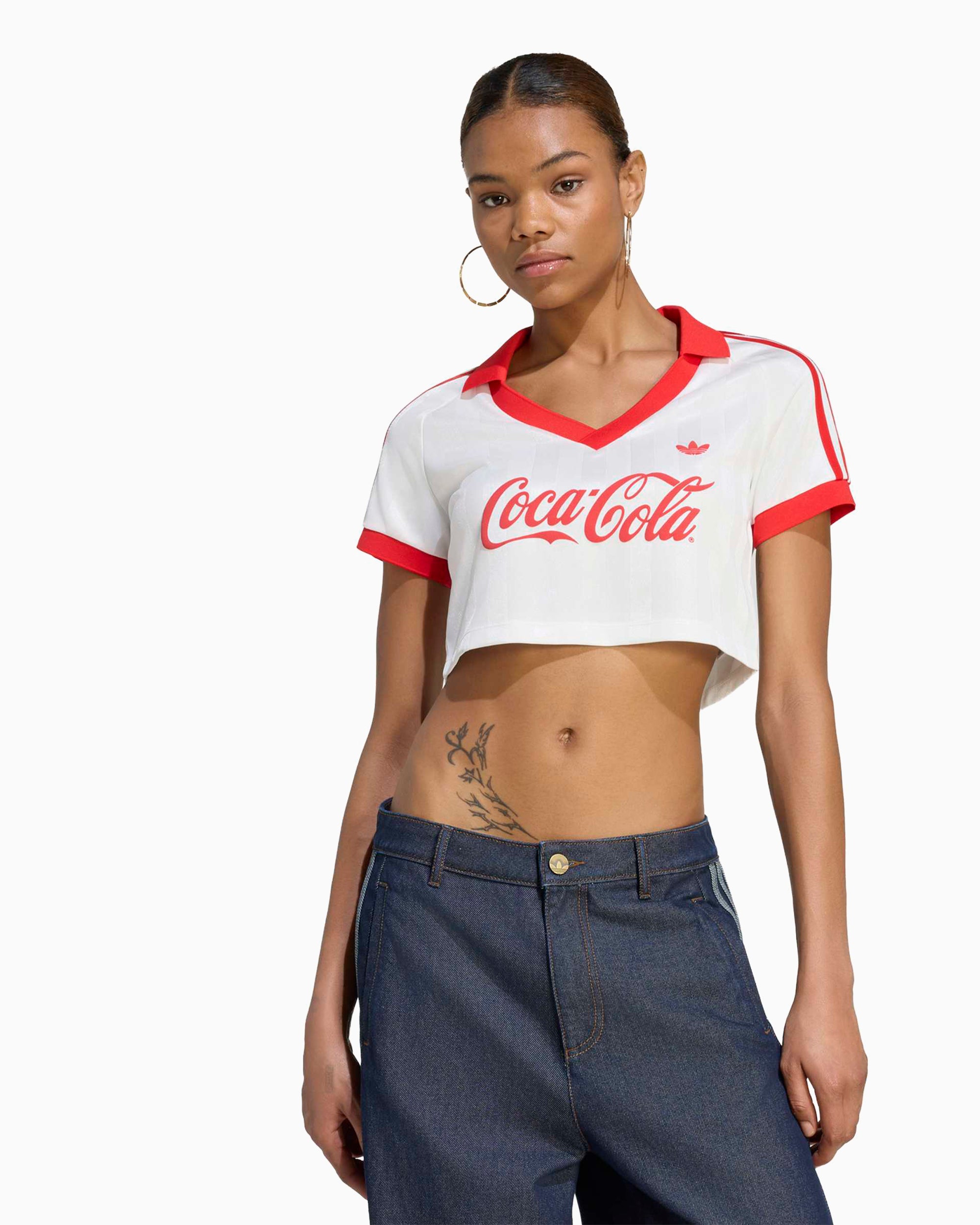 T-Shirts adidas Originals x Coca-Cola Logo Crop Women's Jersey T-Shirt - KY7571