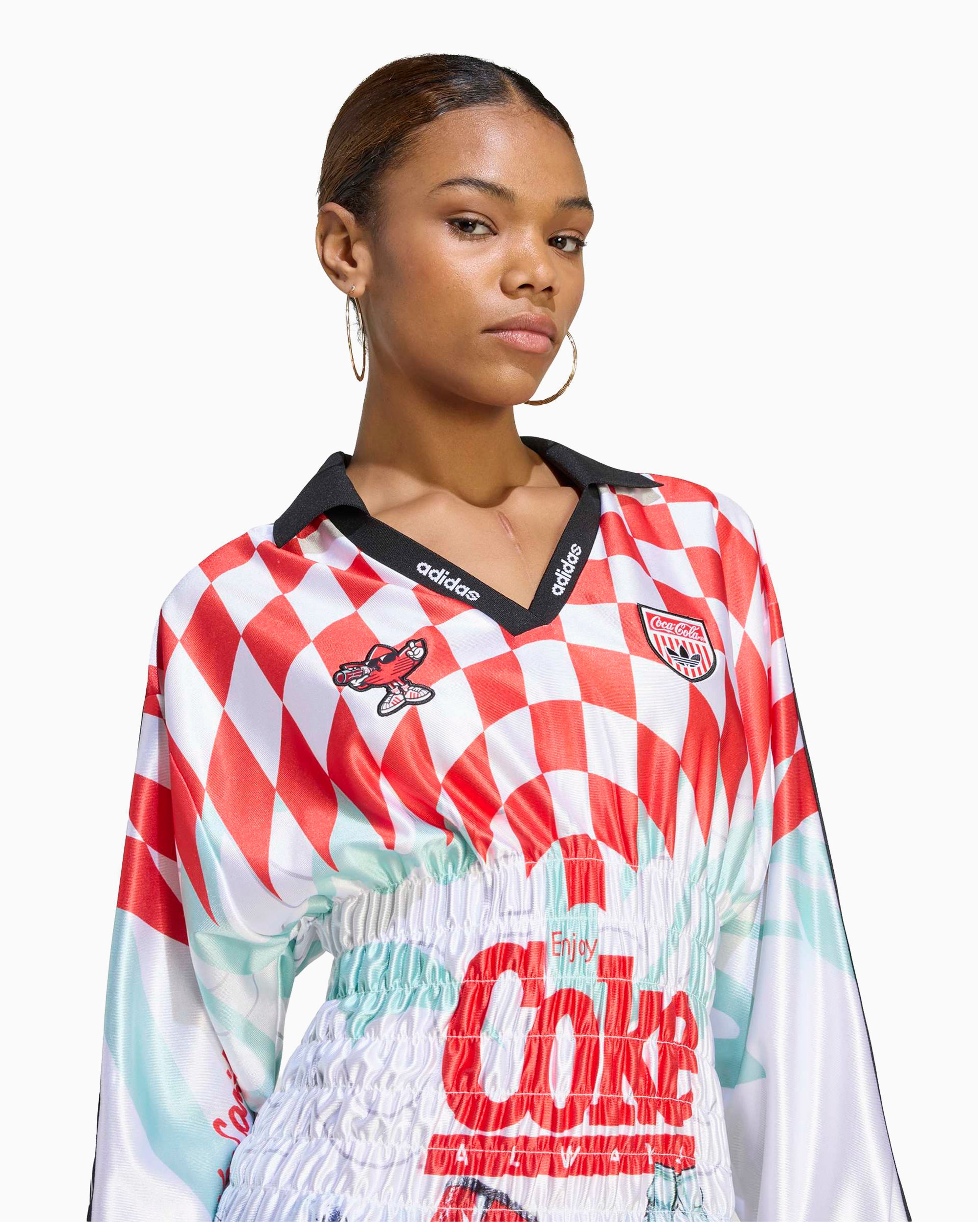 T-Shirts adidas Originals x Coca-Cola Mash Up Smoked Graphic Long-Sleeved Slim Women's Jersey T-Shirt - KY7547
