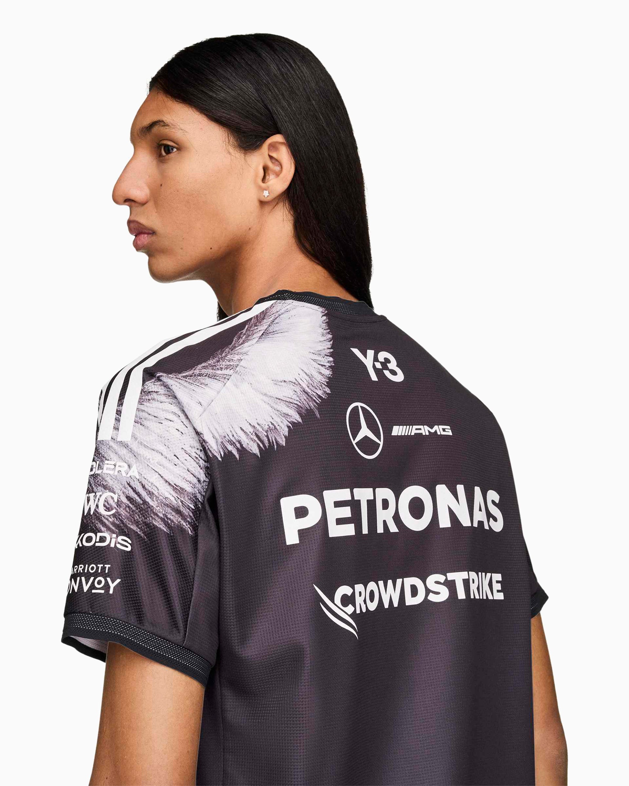 T-Shirts adidas Y-3 x Mercedes AMG Petronas Team F1 "Driver" Graphic Unisex T-Shirt - KQ9844
