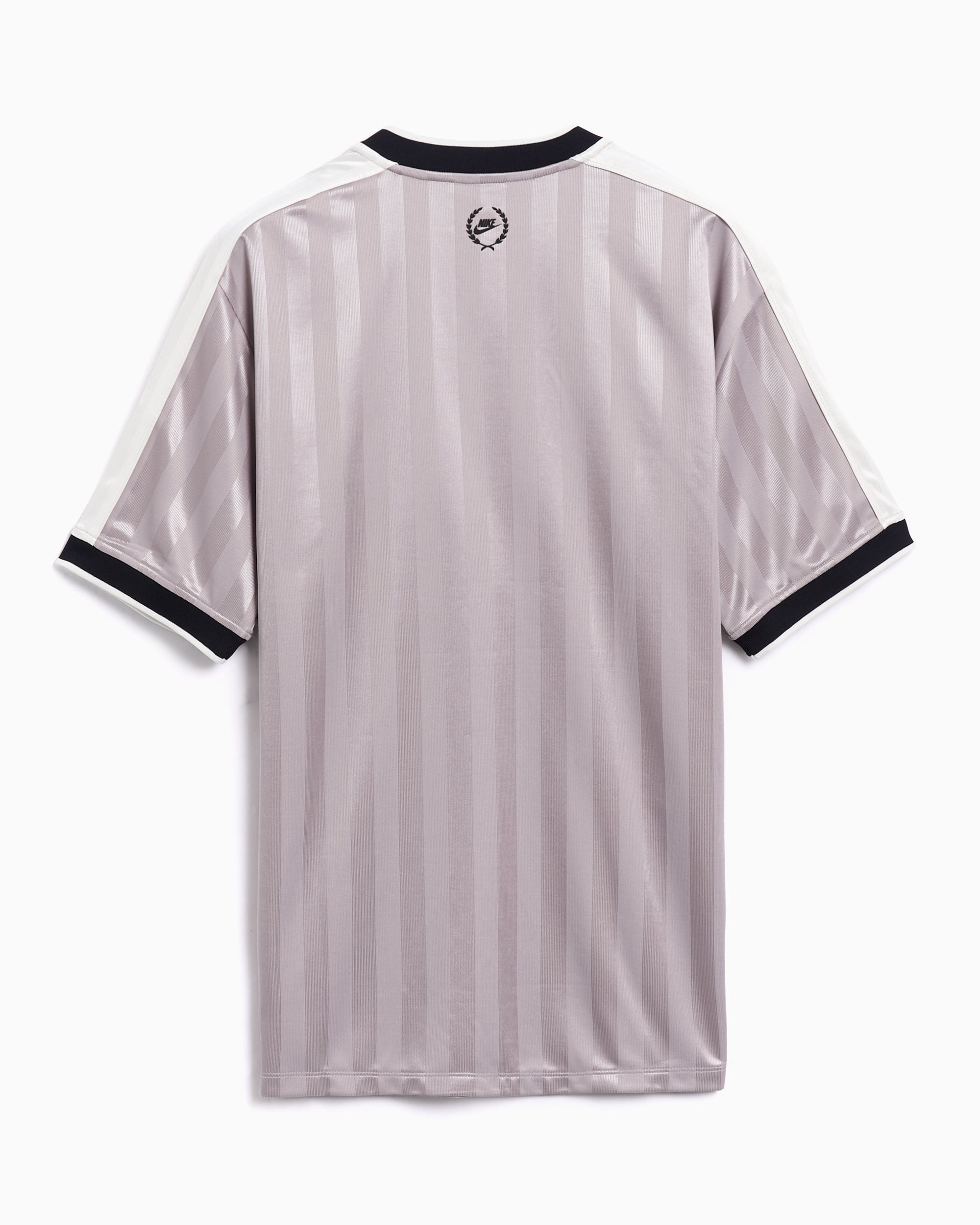 T-Shirts Nike Sportswear V-Neck Oversize Women's Jersey T-Shirt - IH8504-009