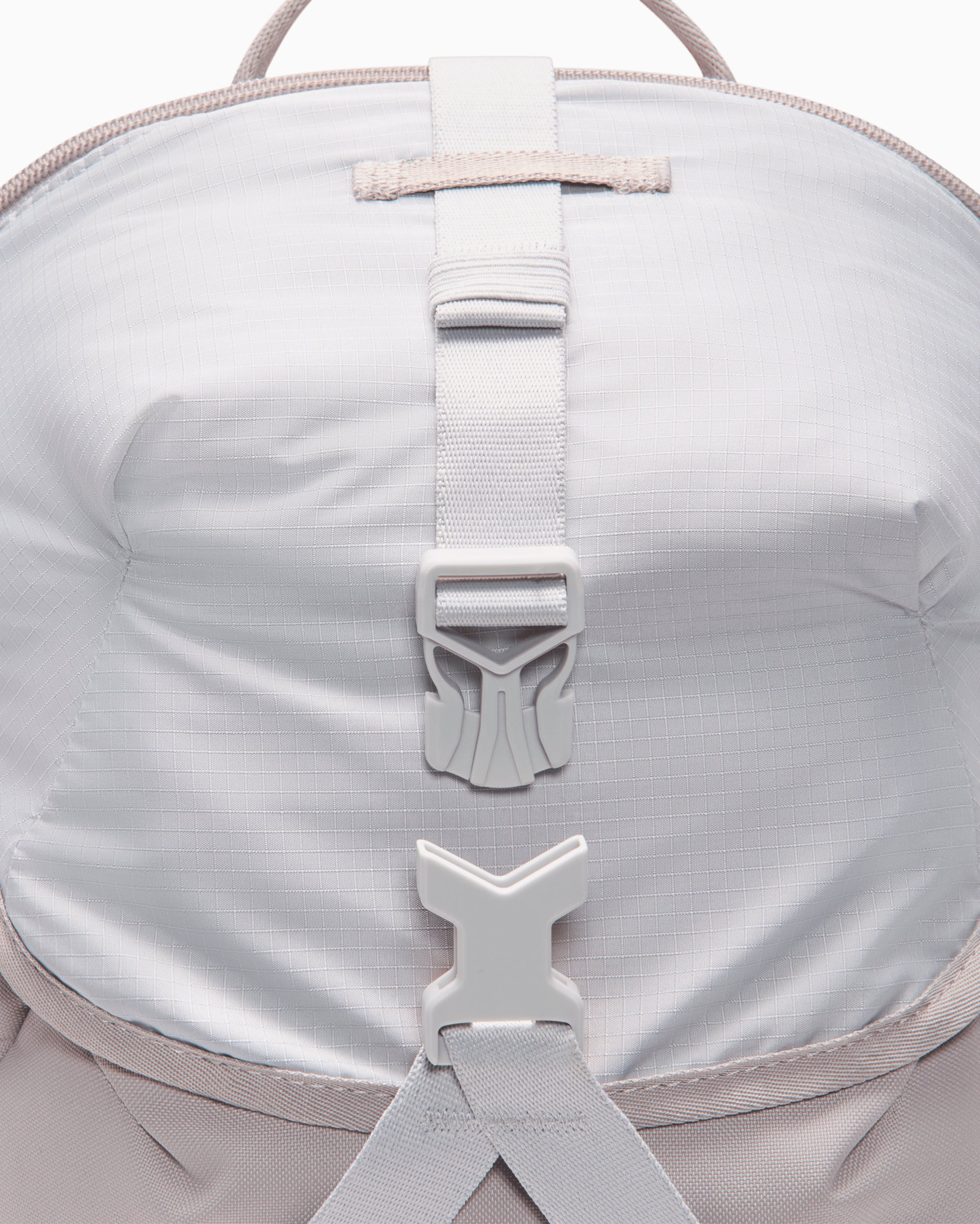 Backpacks and Suitcases Nike ACG Daymax 25L Unisex Backpack - HJ8178-009