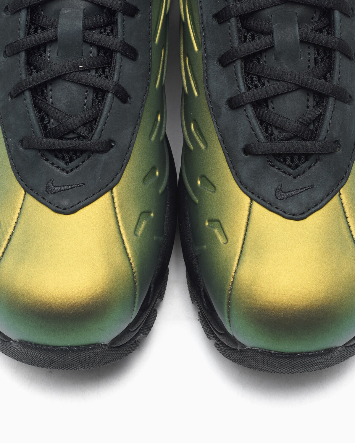 Boots Nike ACG Goadome Low Foamposite Sp "Metallic Gold" Men's Boots - IV7693-700