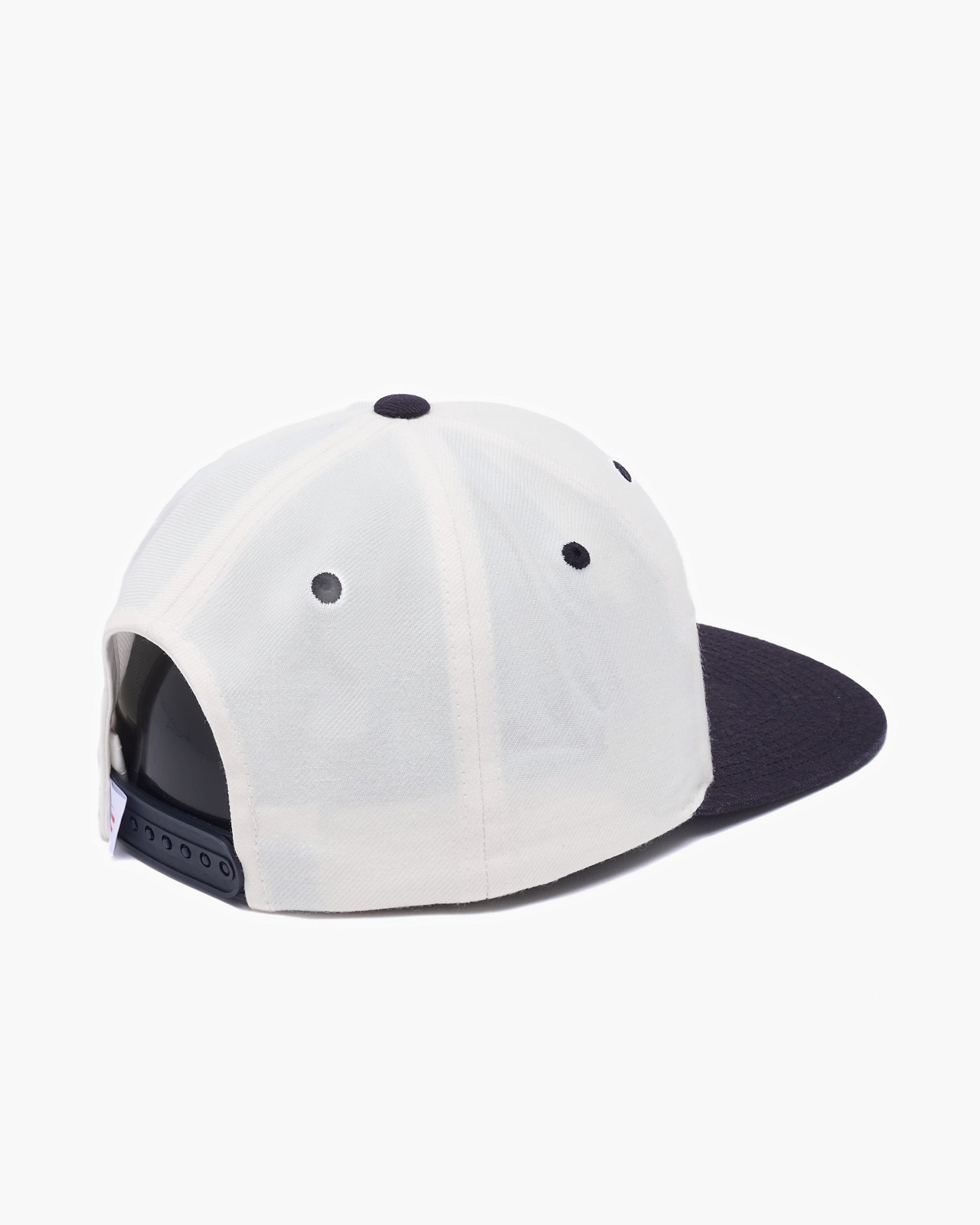 Caps thisisneverthat® Mickey Two-Tone Unisex Cap - DS251WHWBC01-WHNA