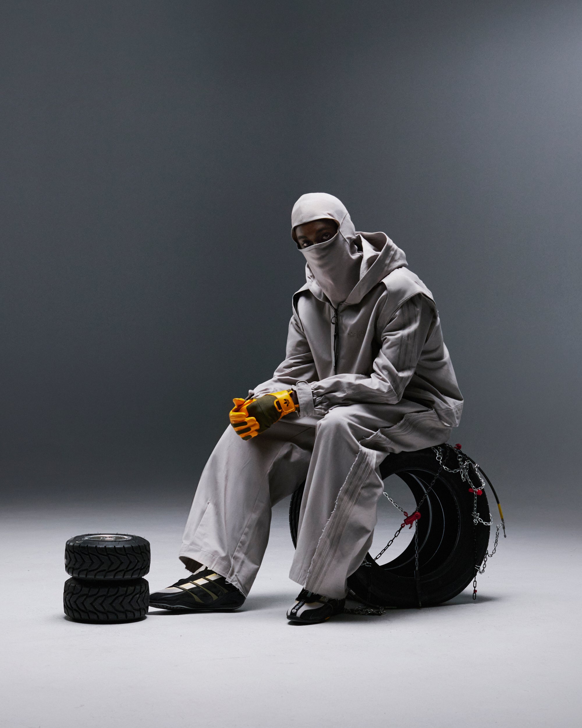 Jackets Coats adidas Originals x Bad Bunny x Mercedes AMG Petronas Racing Logo Relaxed Men's Light Jacket - KD7594