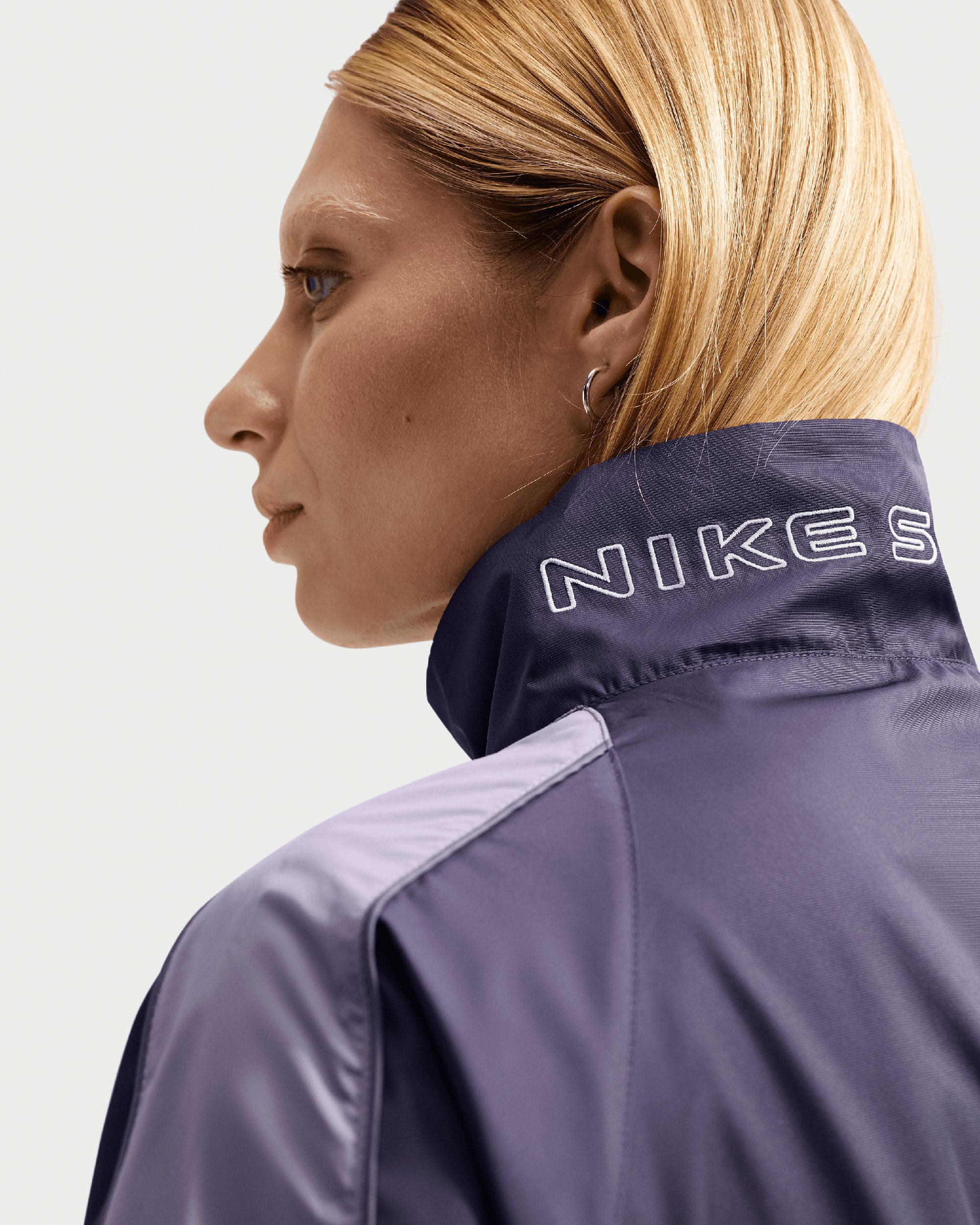 Jackets Coats Nike Sportswear Shox Woven Relaxed Women's Light Jacket - IH0259-573