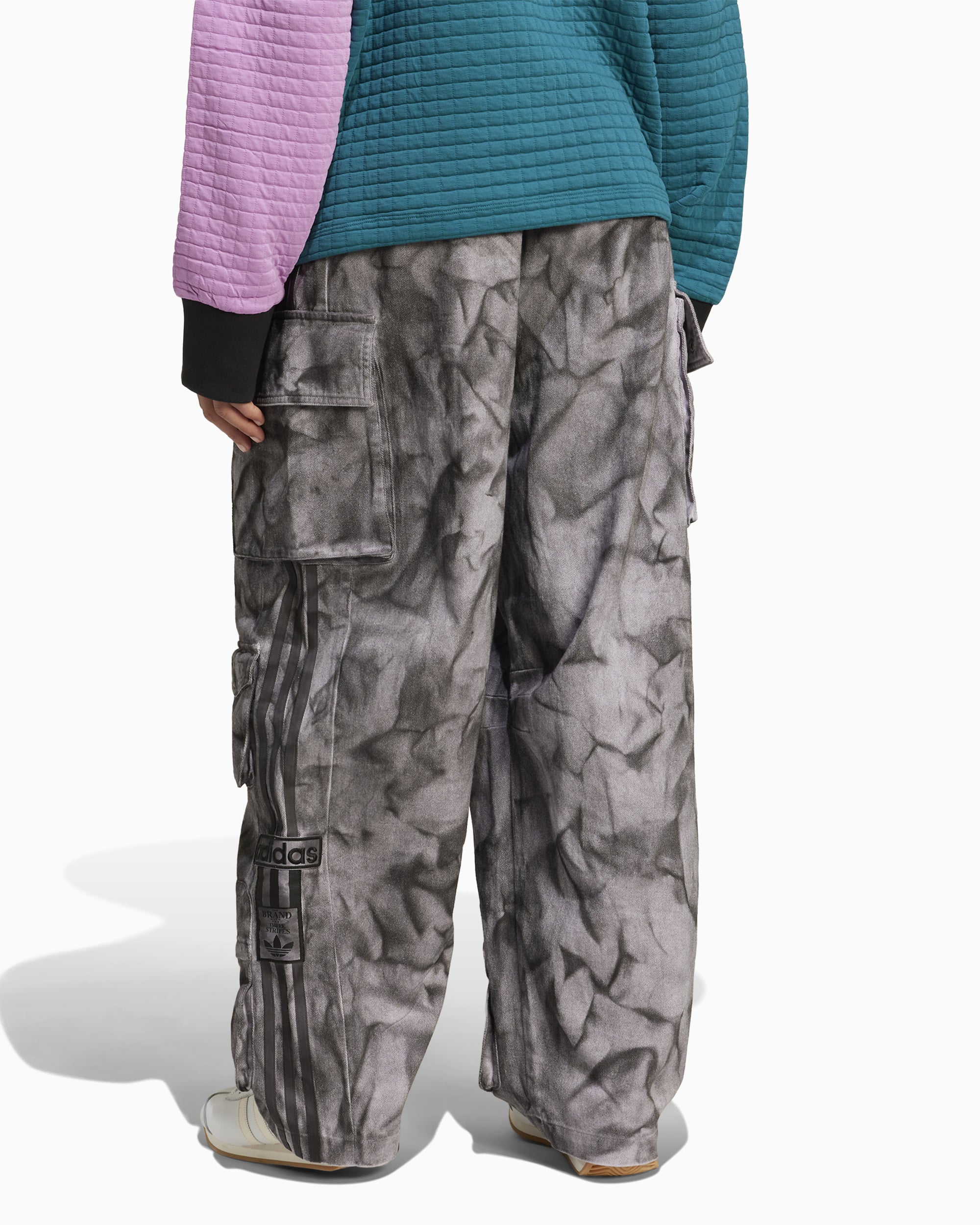 Pants Adidas Originals Women's Premium XXL Print Cargo Pants Relaxed Women's Cargo Pants - IW5532
