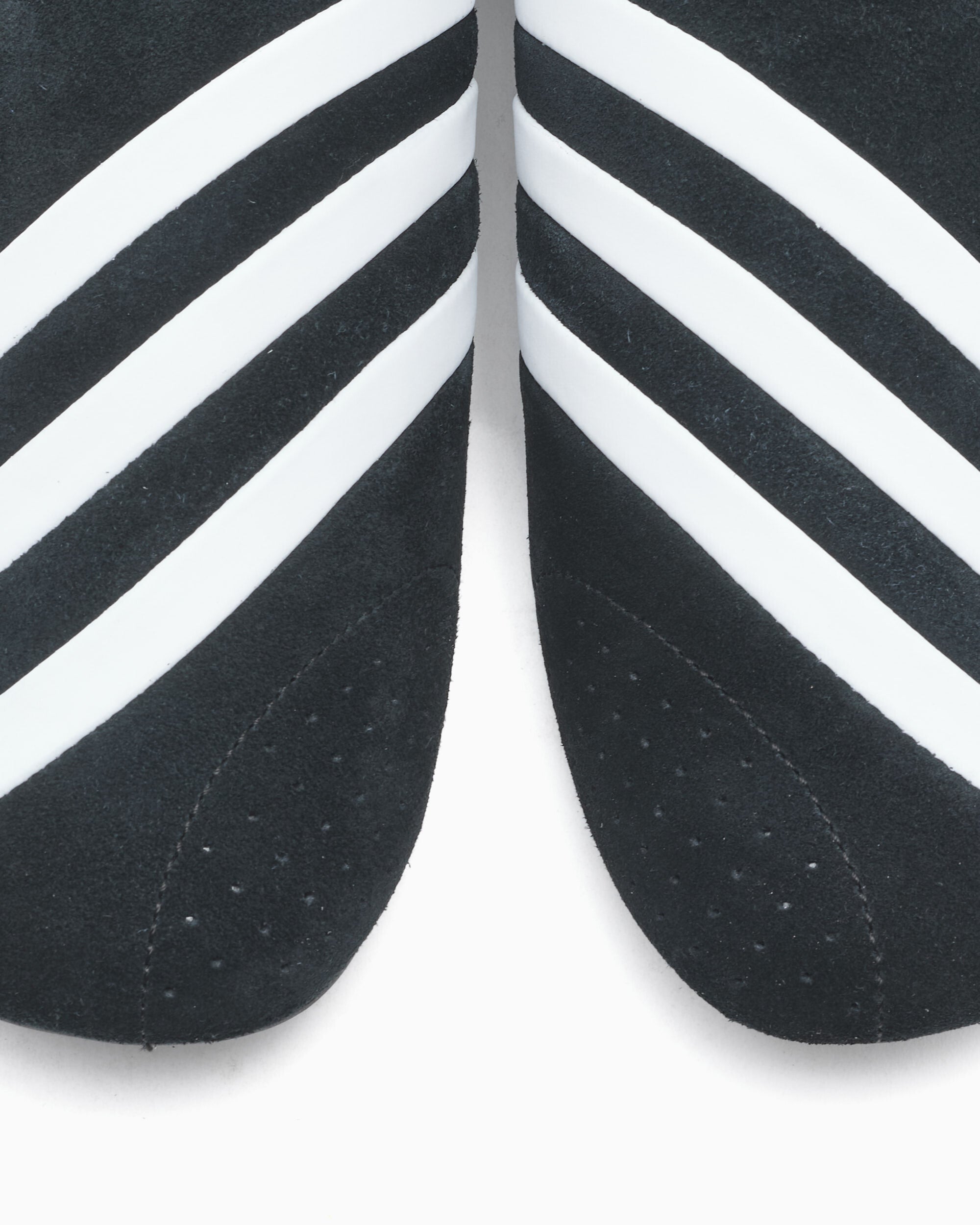 Sneakers adidas Originals x Pharrell Williams Virginia Vario Flat Earther - KJ0953