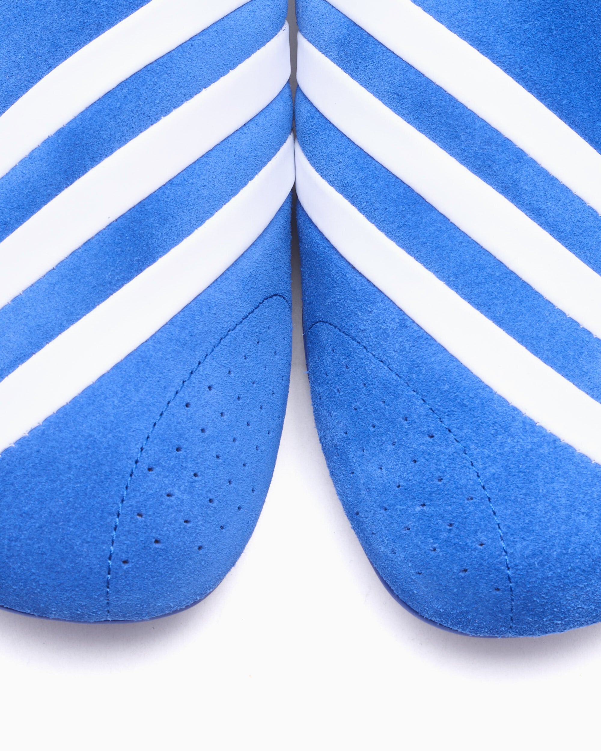 Sneakers adidas Originals x Pharrell Williams Virginia Vario Flat Earther - KJ9380